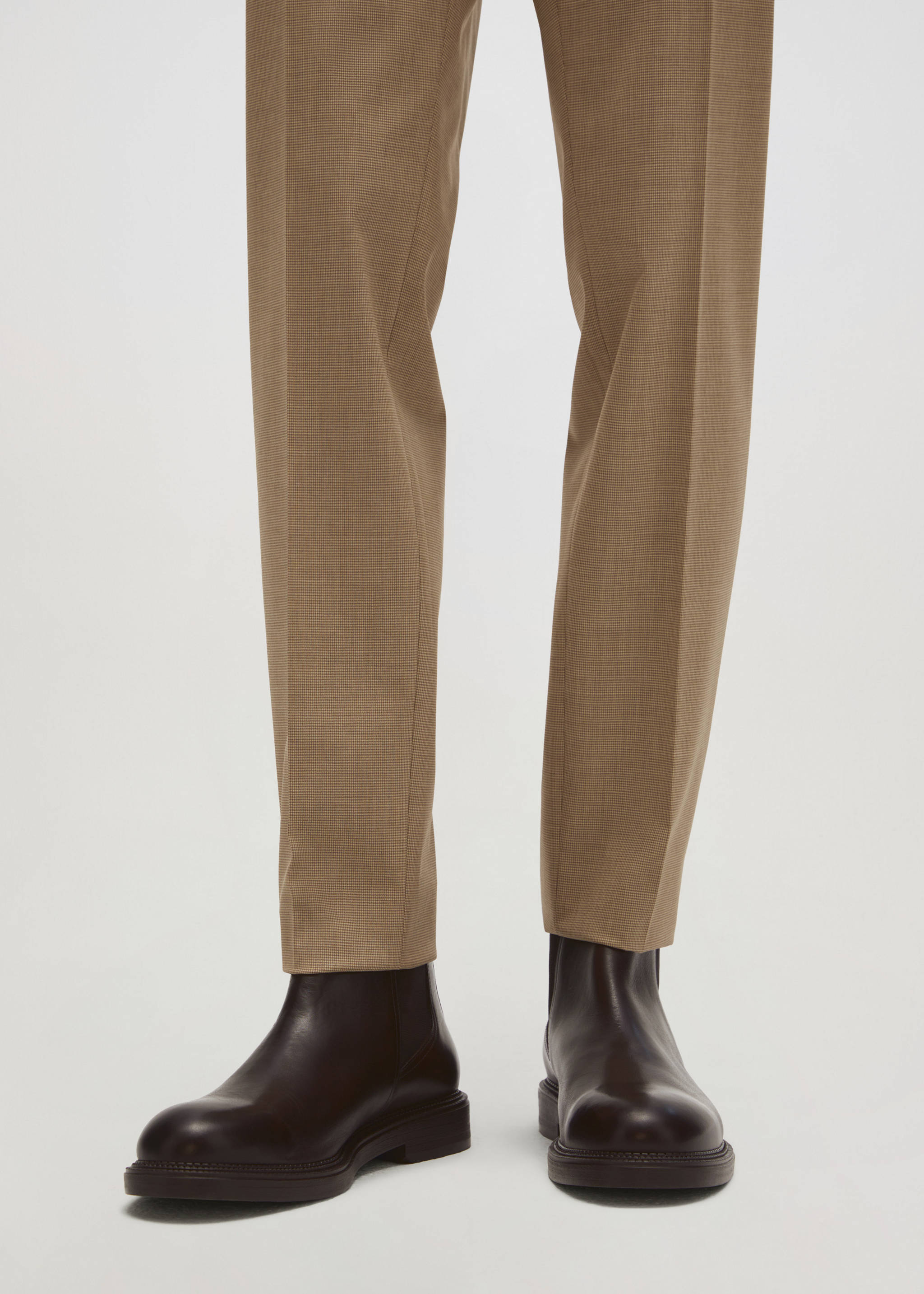 Leather Chelsea ankle boots - Details of the article 7