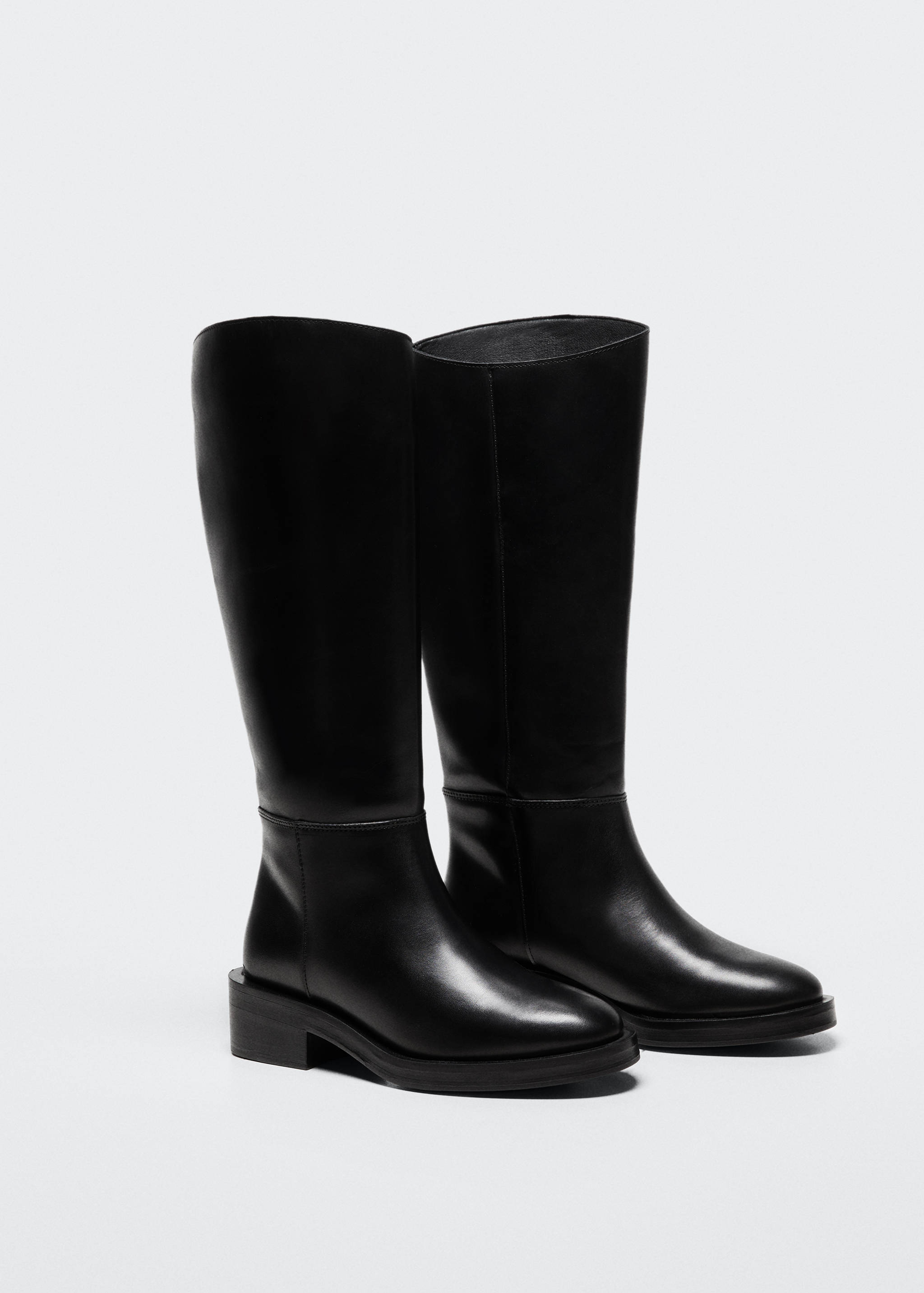 Leather boots with tall leg - Medium plane
