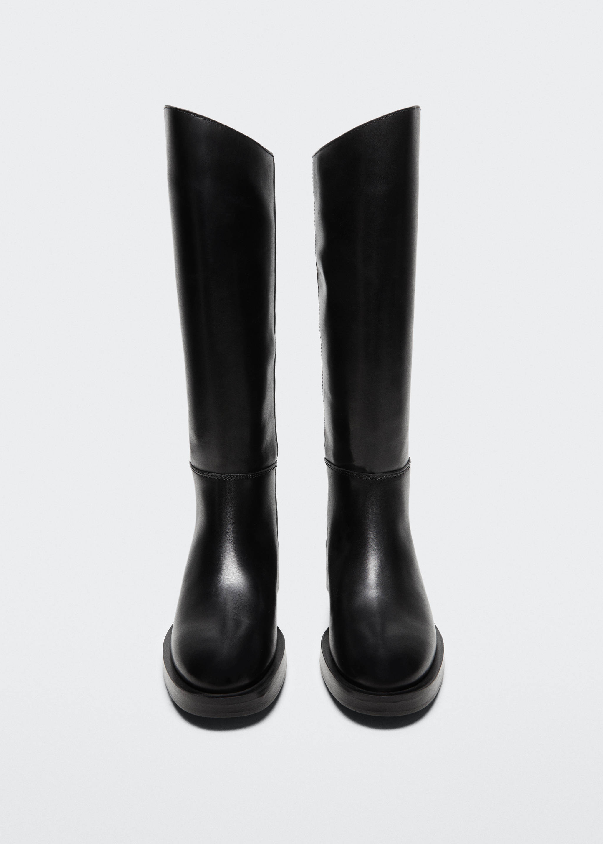Leather boots with tall leg - Details of the article 2