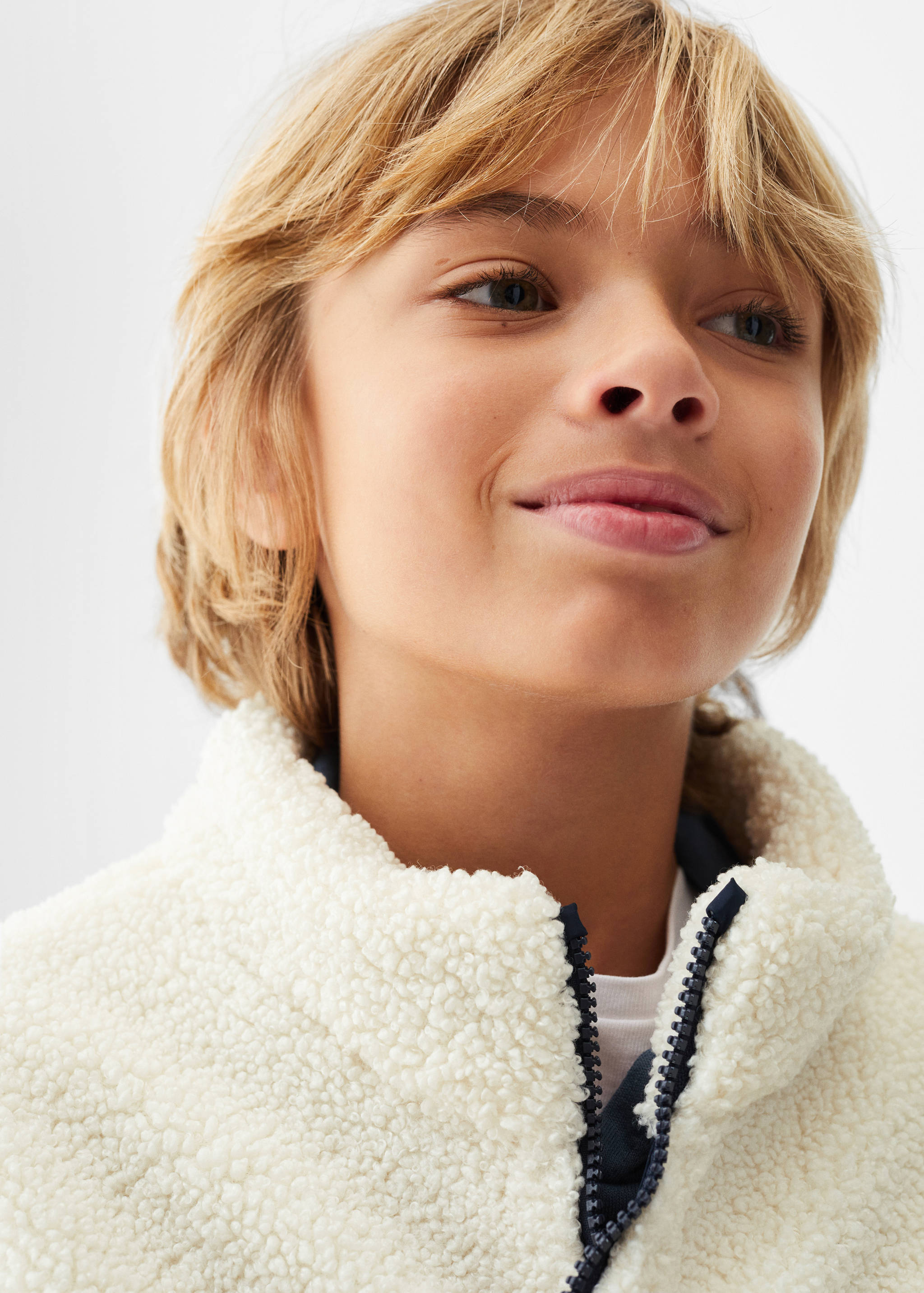 Fur-effect jacket - Details of the article 1