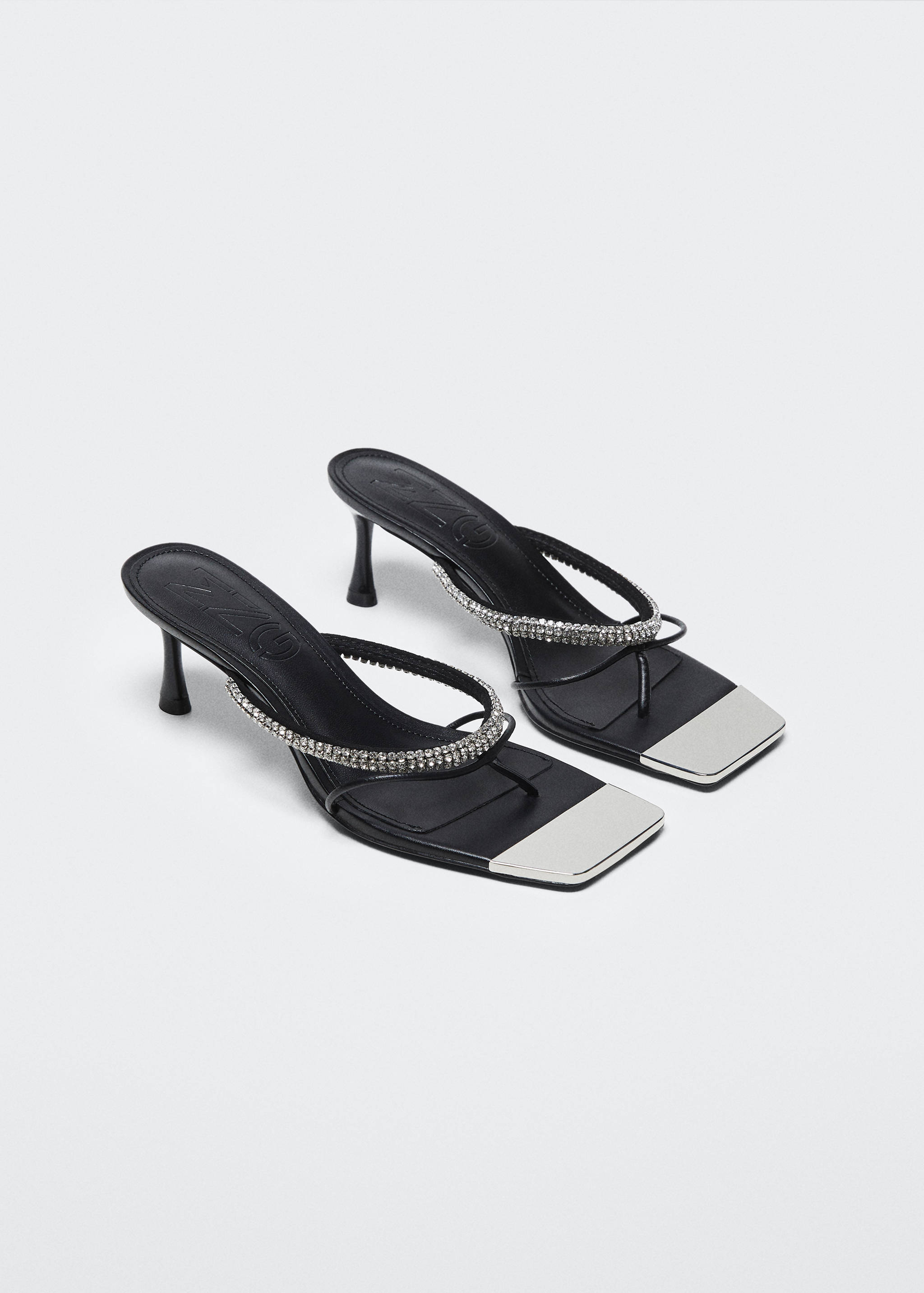 Heeled sandal with strass strap - Medium plane