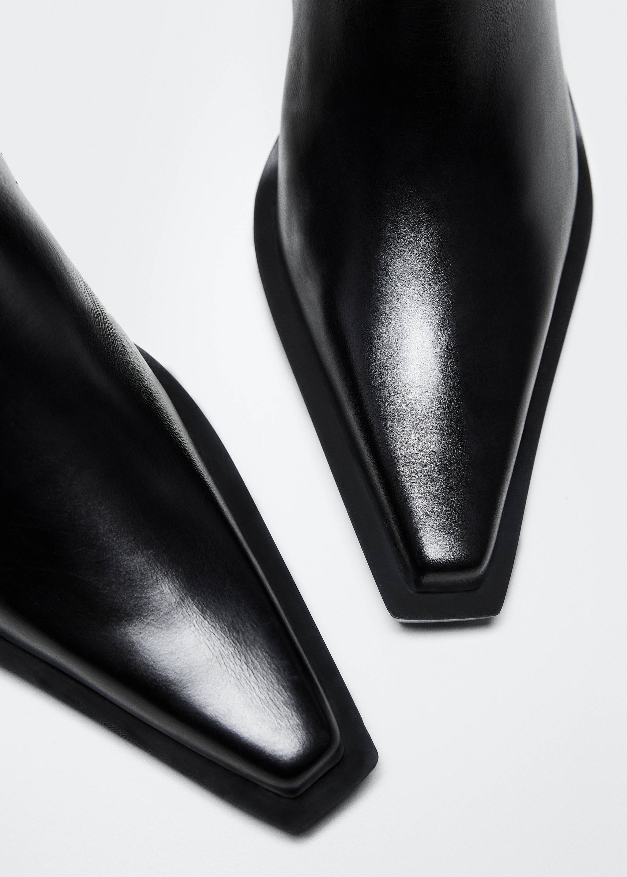 Botim pele ponta - Pormenor do artigo 2