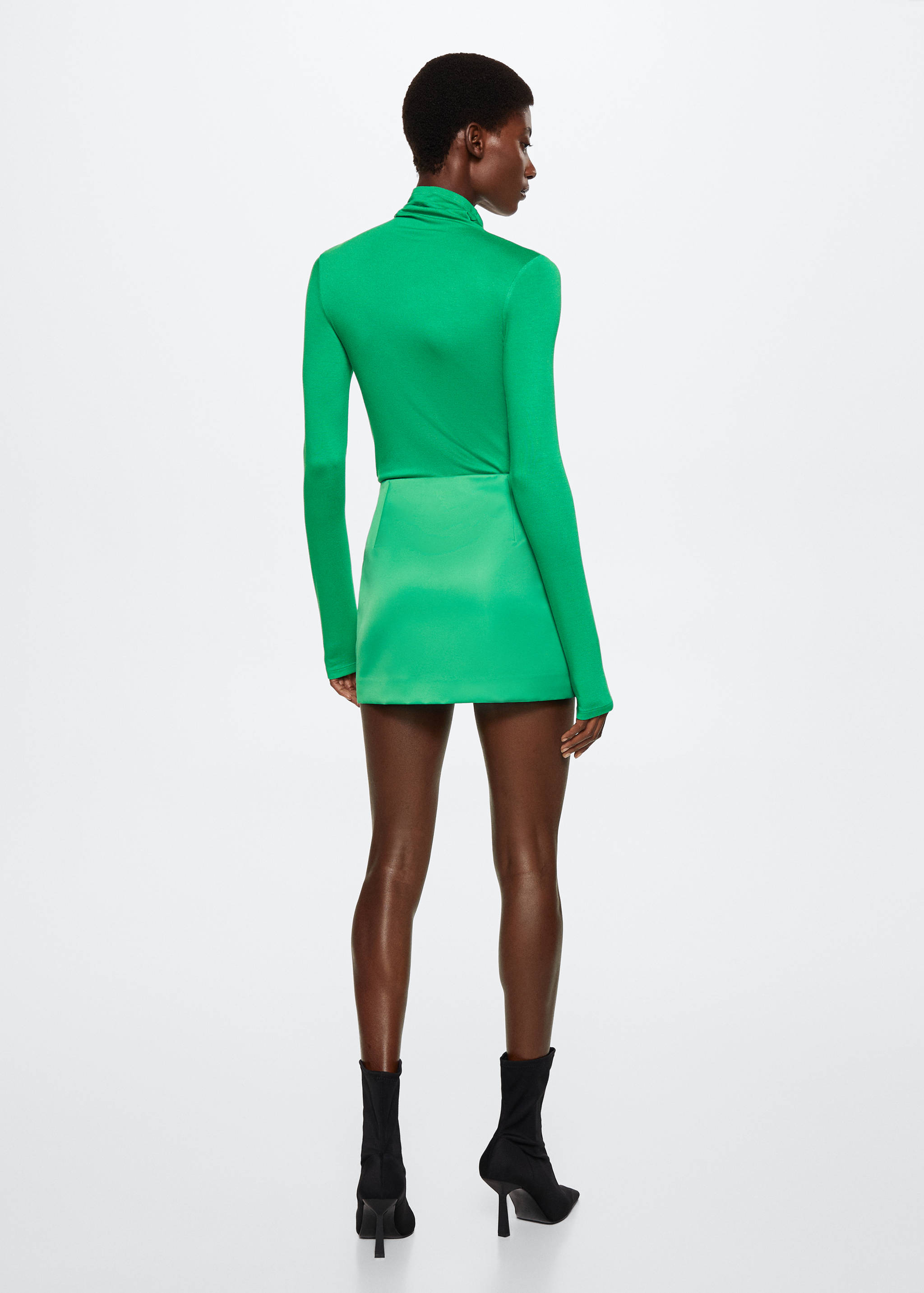 High-collar knitwear t-shirt - Reverse of the article