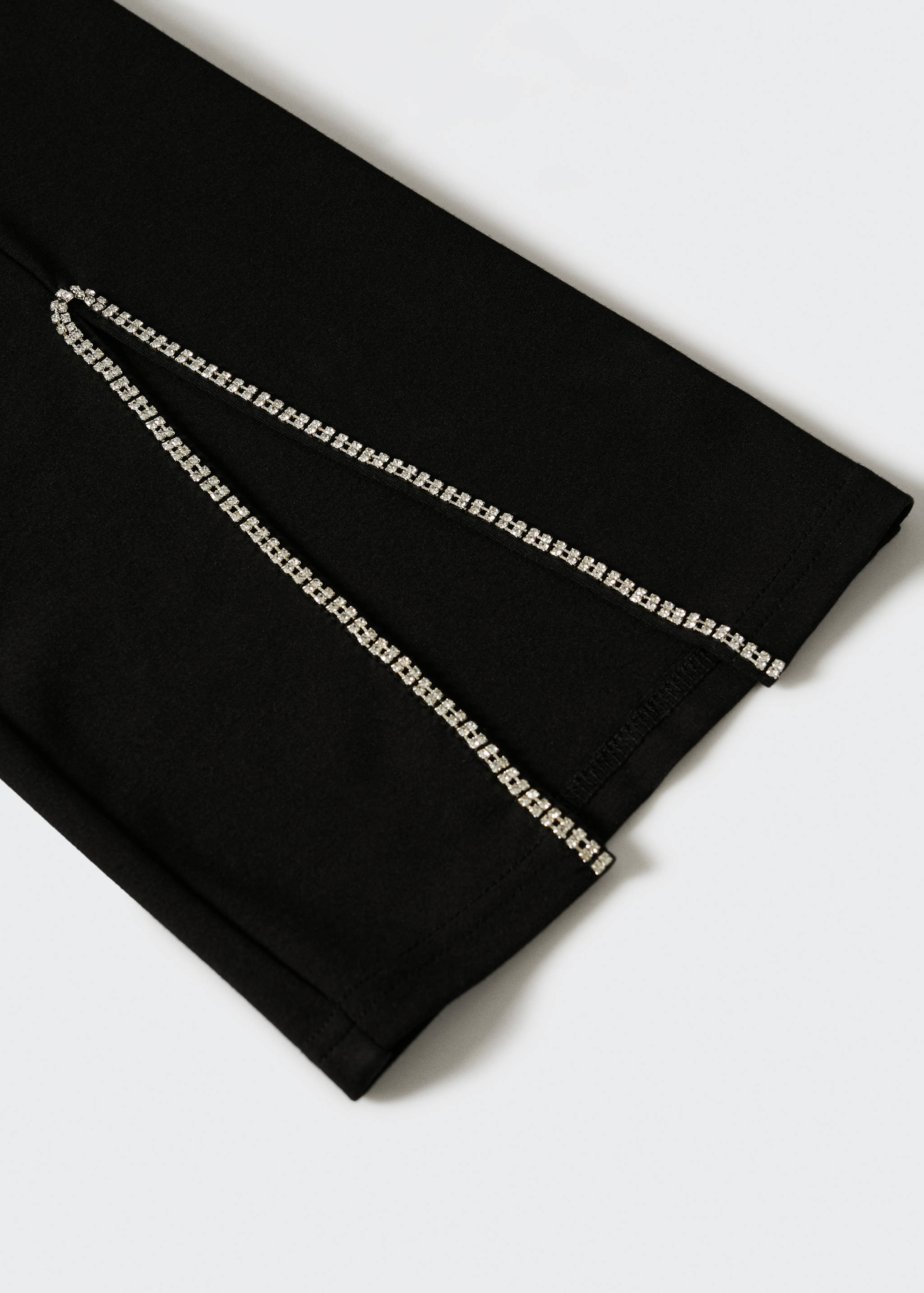 Hose mit Saumschlitzen - Detail des Artikels 8