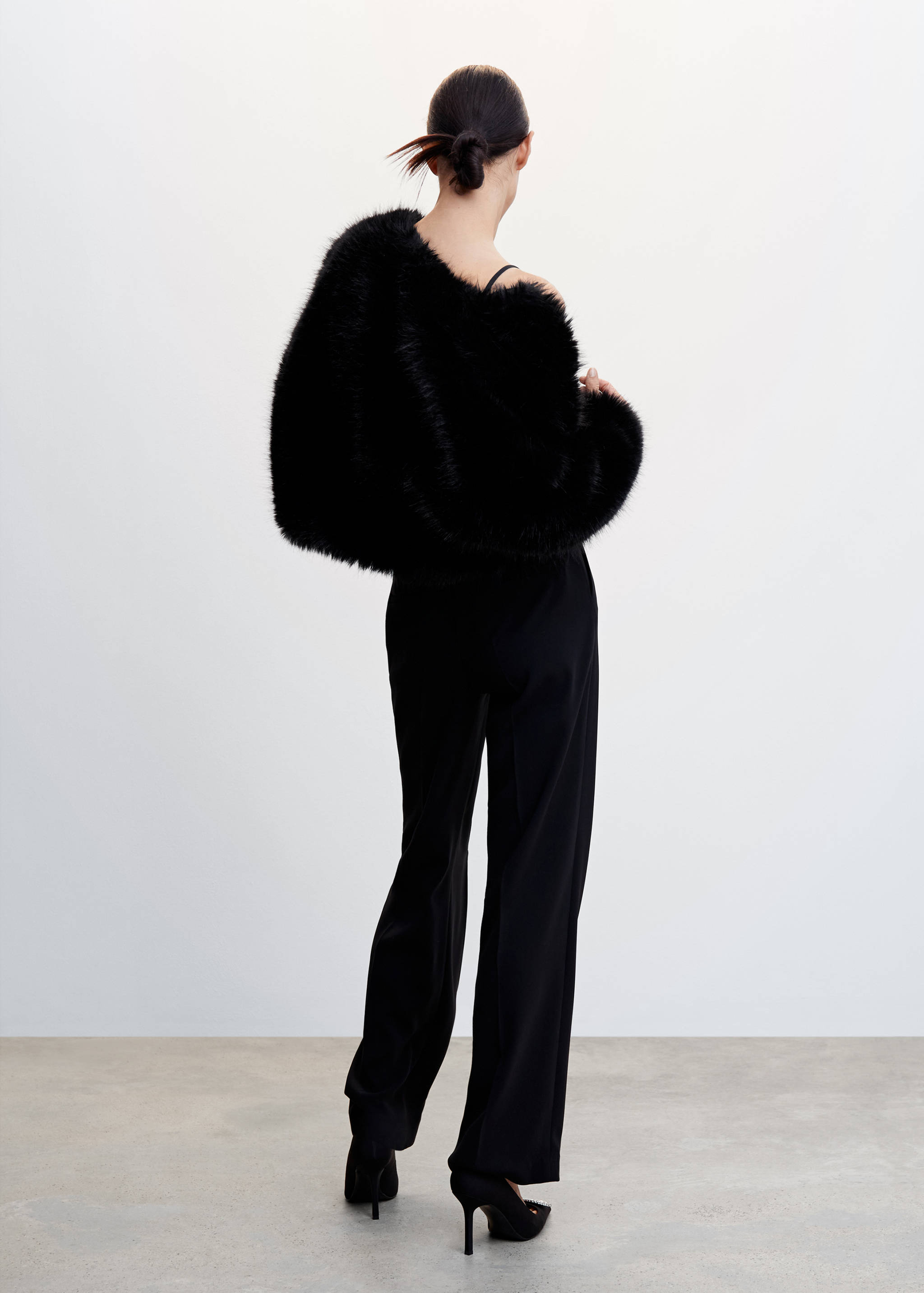 Fur effect jacket - Reverse of the article