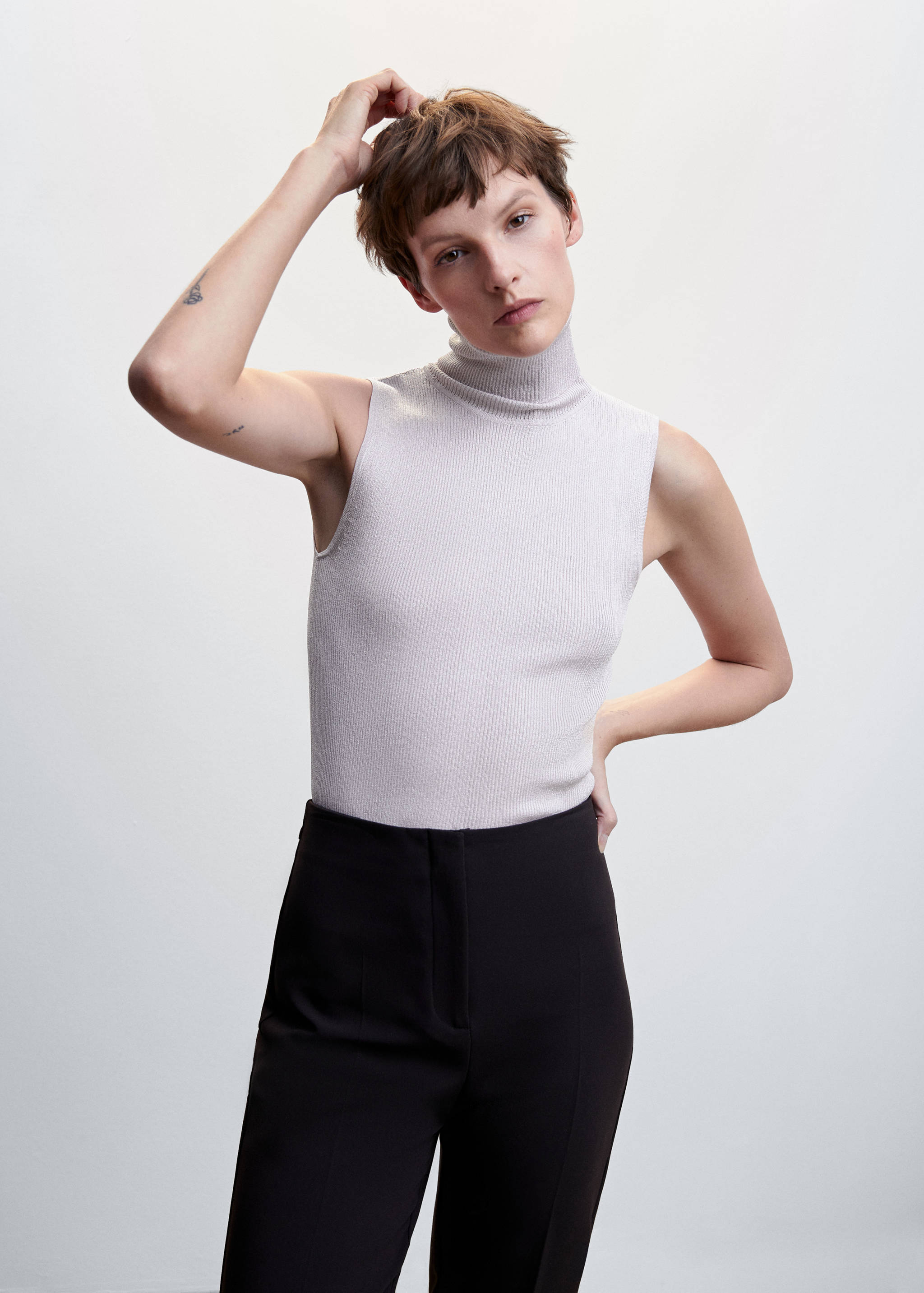 Turtleneck knit top - Medium plane
