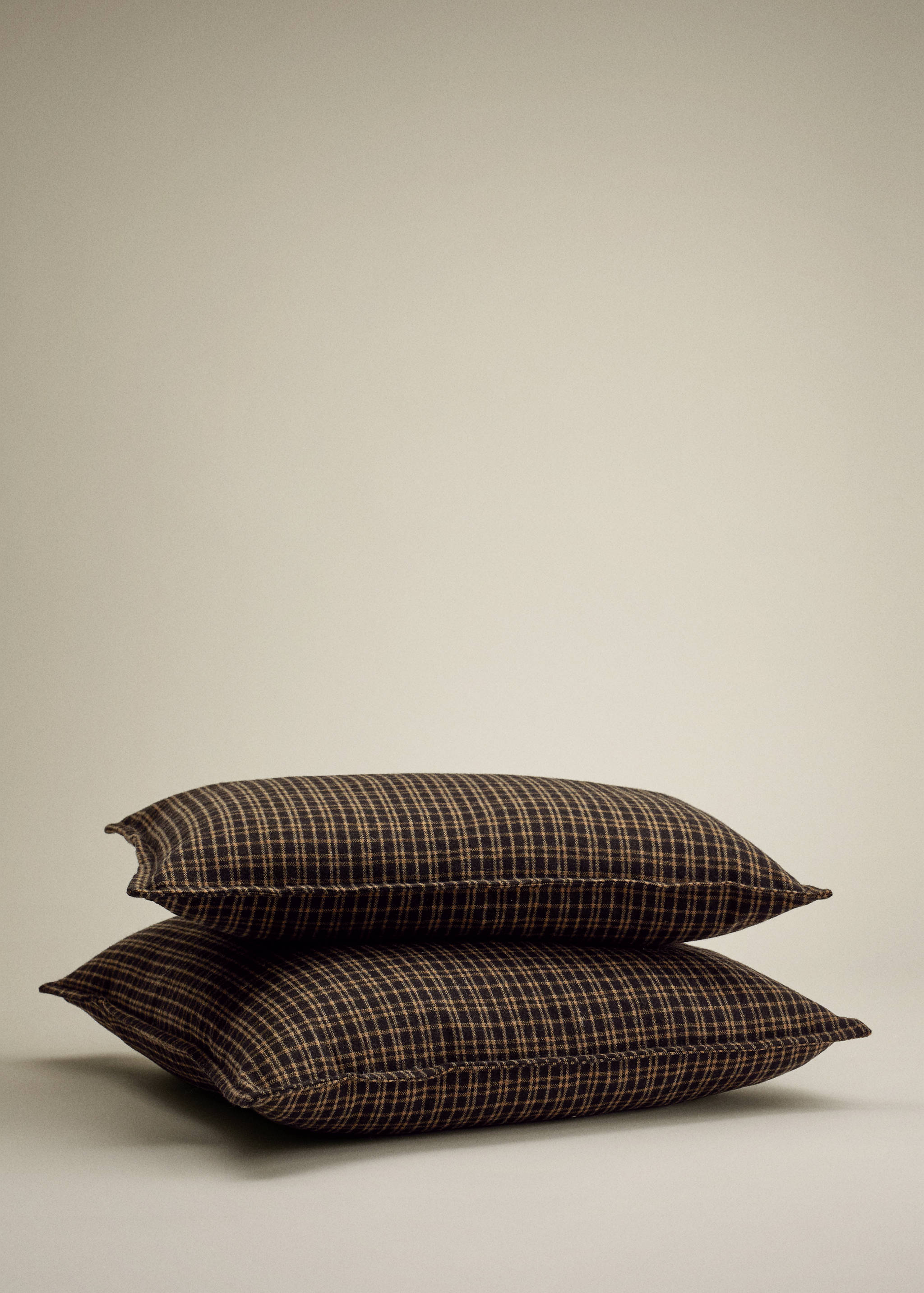 Checked wool cushion cover 50X50cm - Details of the article 6