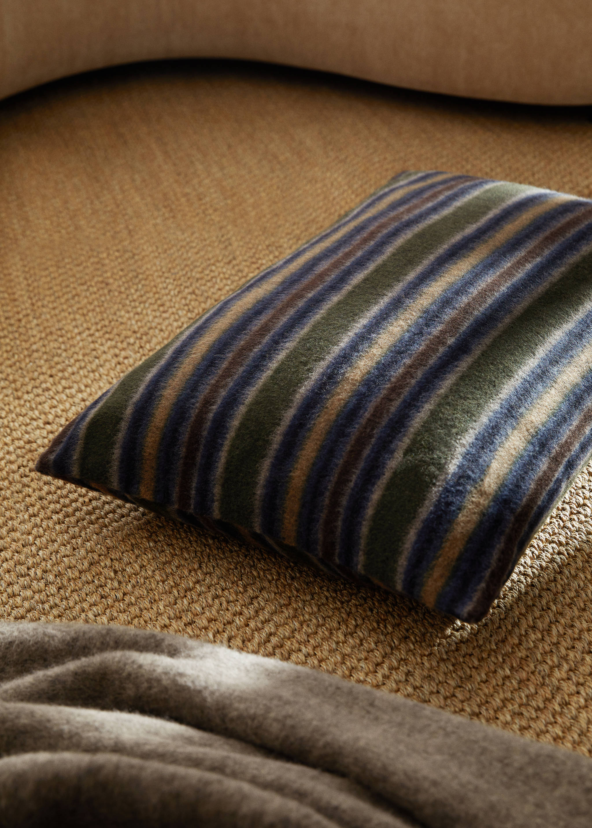 Textured striped cushion case 40x60cm - Details of the article 8