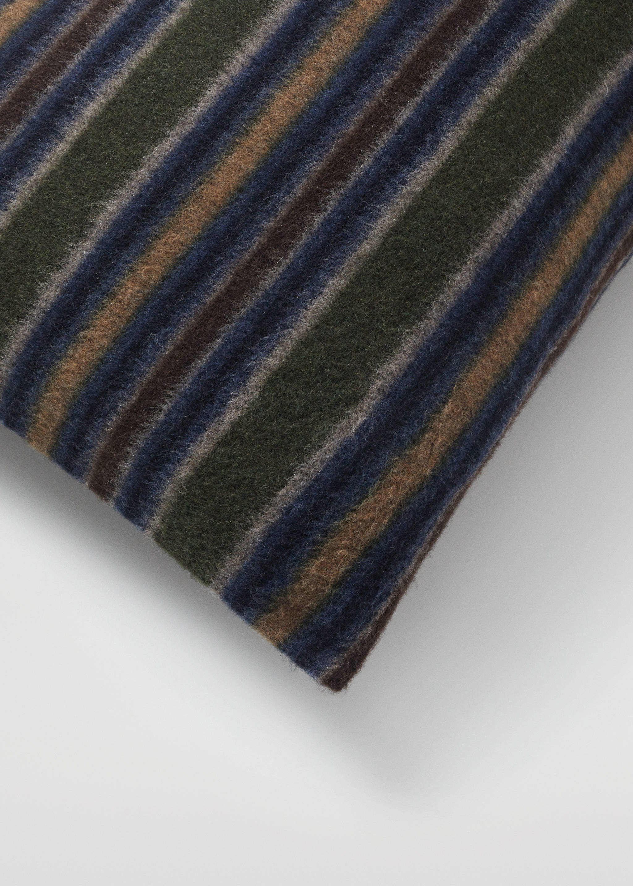 Textured striped cushion case 40x60cm - Details of the article 2