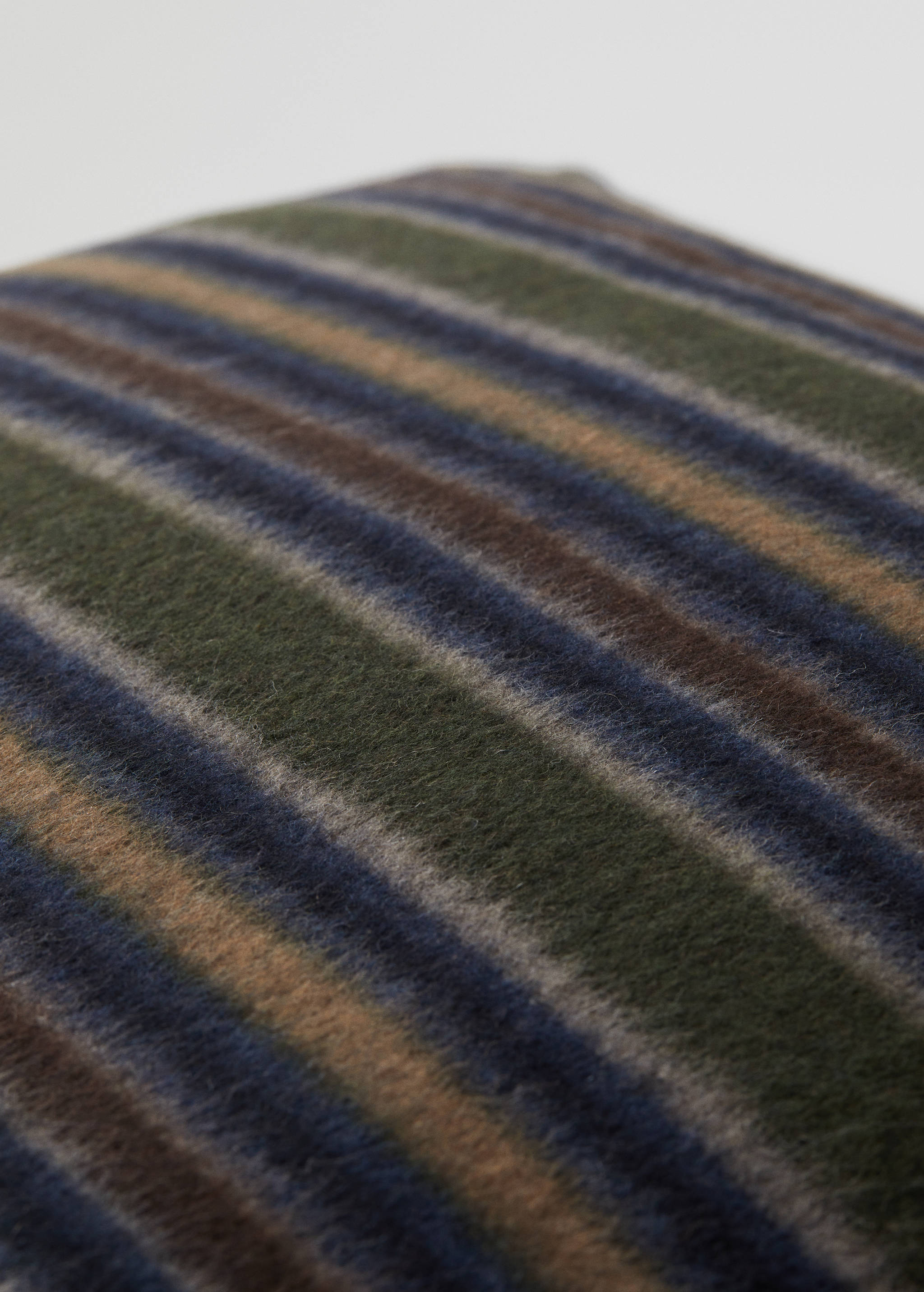 Textured striped cushion case 60X60cm - Details of the article 4