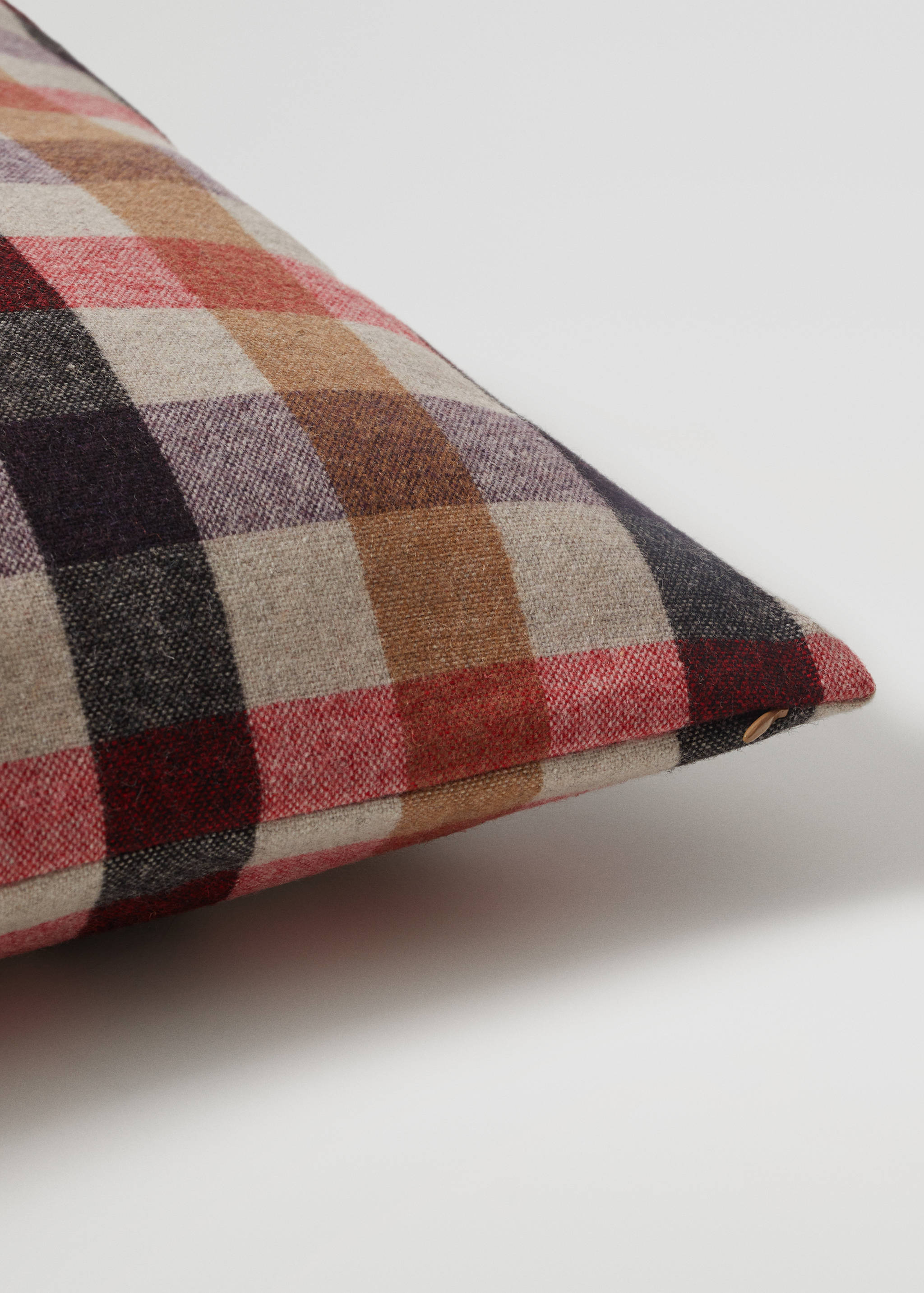 Checked wool cushion cover 50X50cm - Details of the article 2