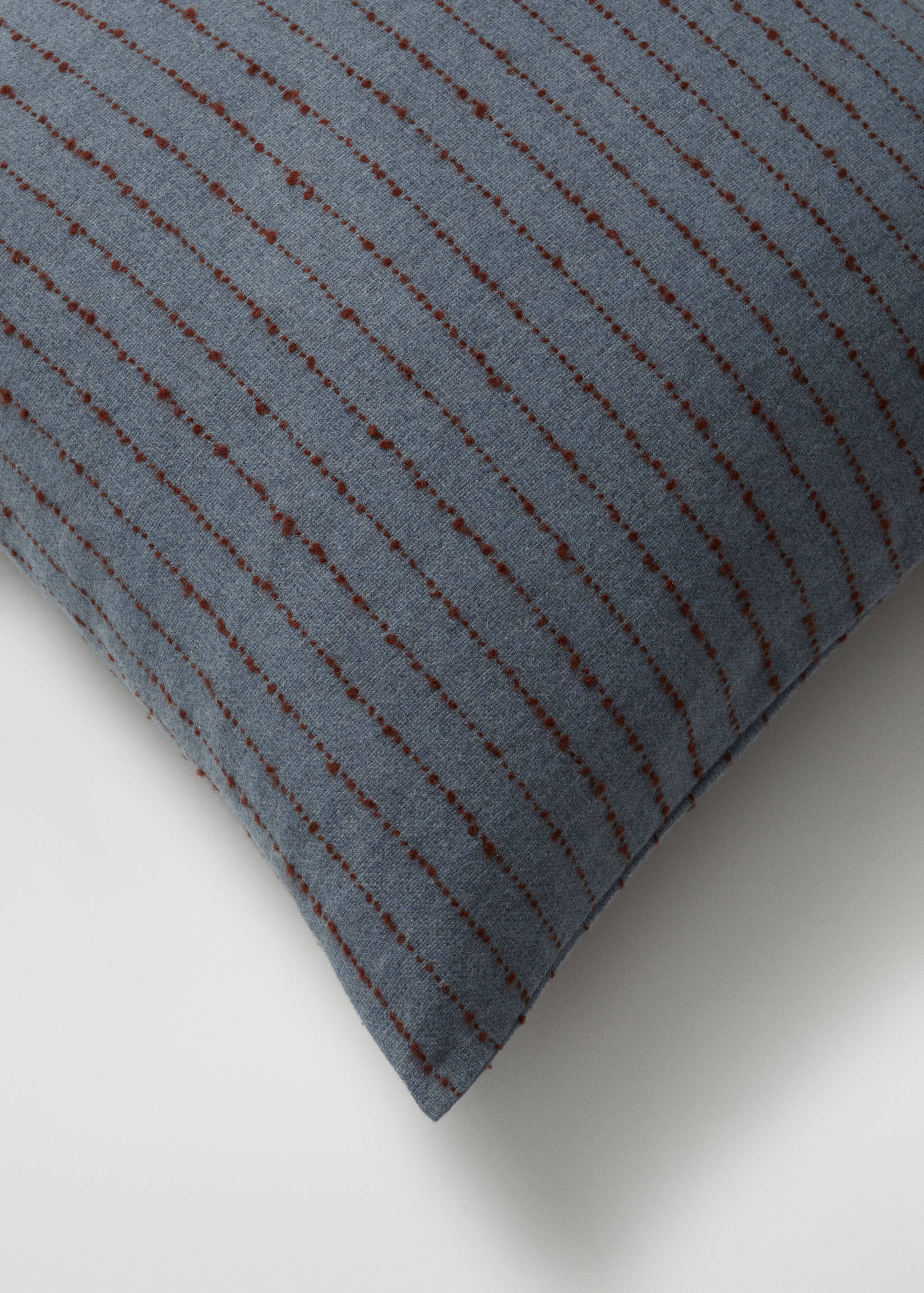 Wool cushion case 60X60cm - Details of the article 3