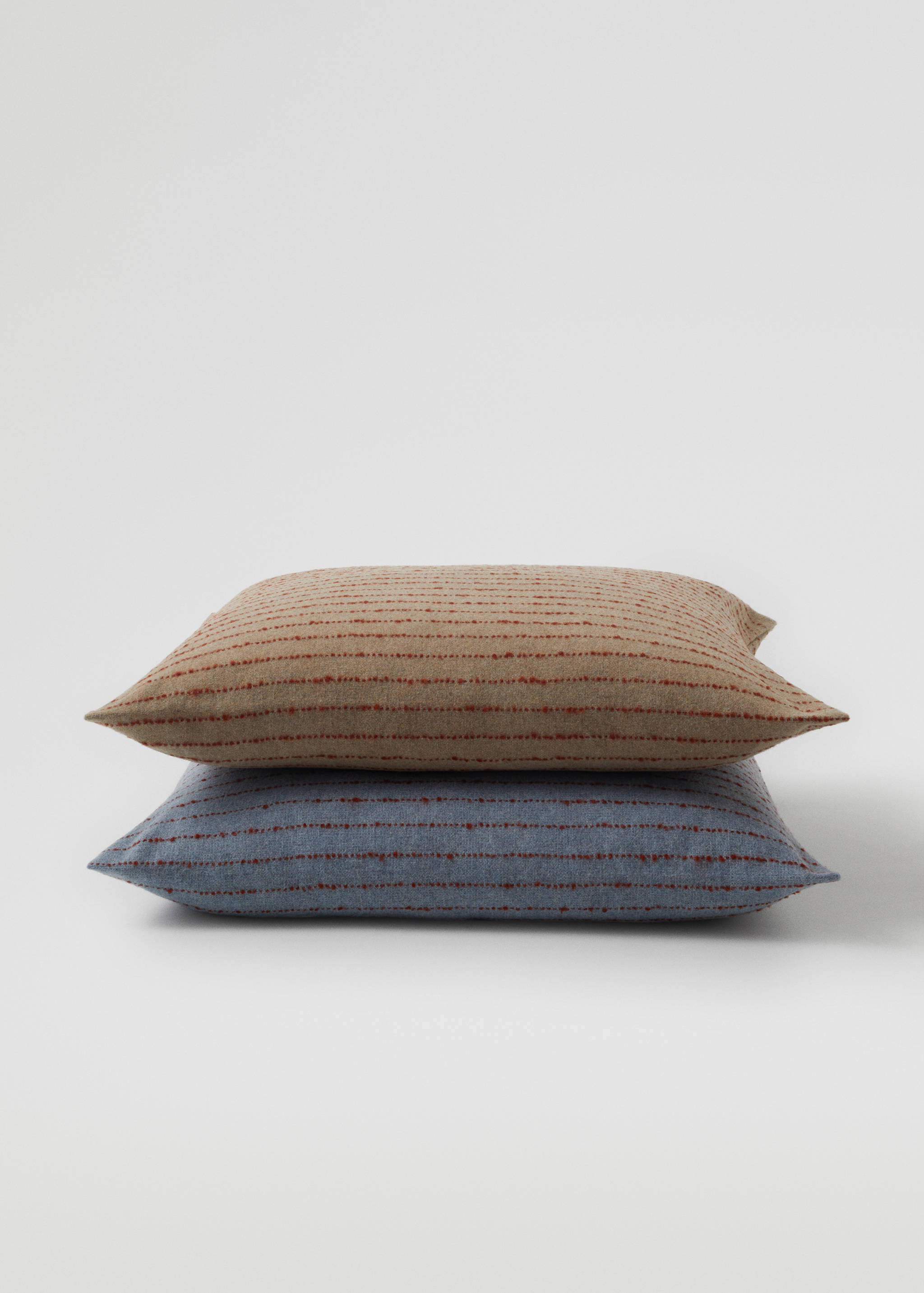 Wool cushion case 60X60cm - Details of the article 5