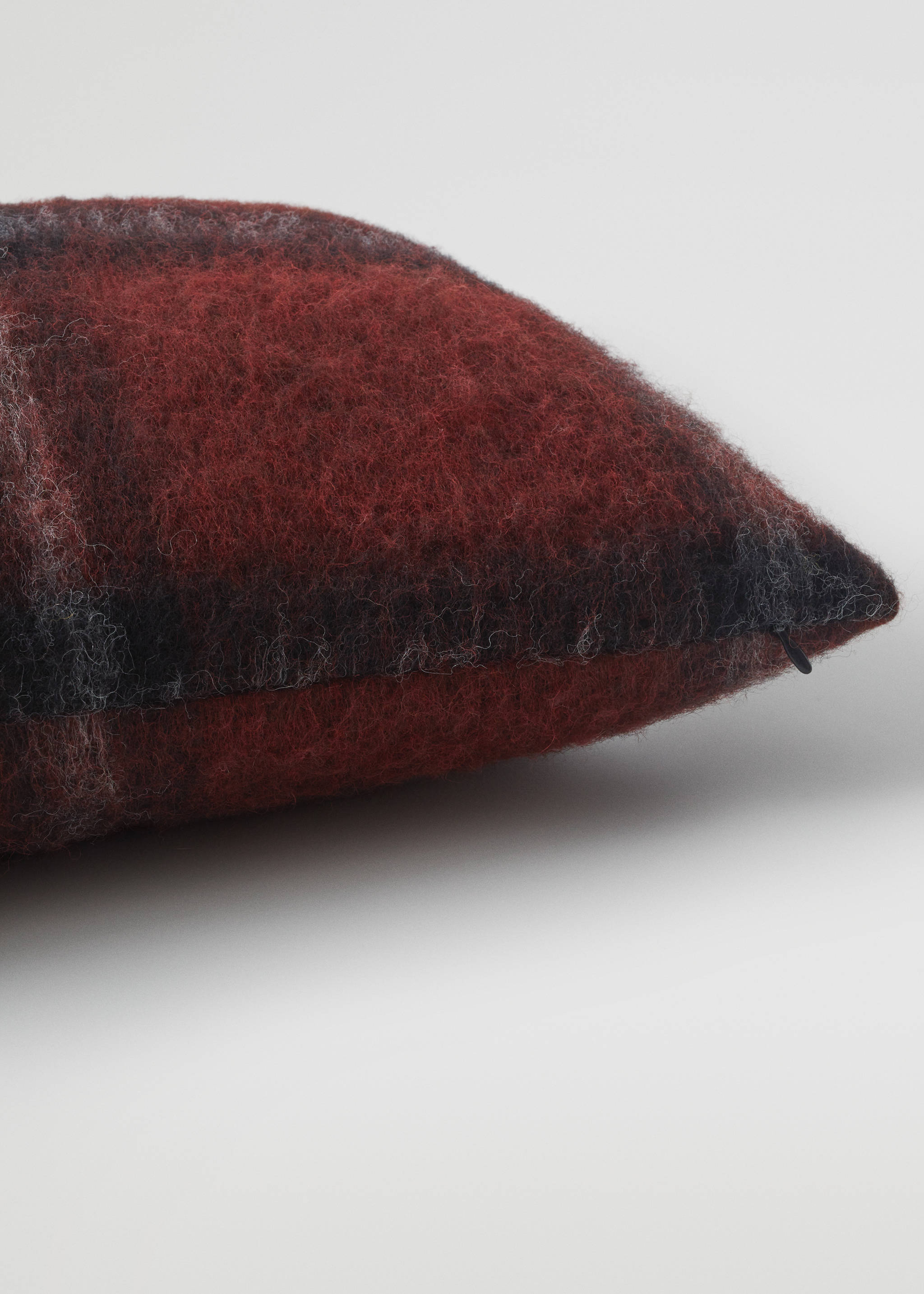 Karierte Kissenhülle aus Wolle 40 x 60 cm - Detail des Artikels 2