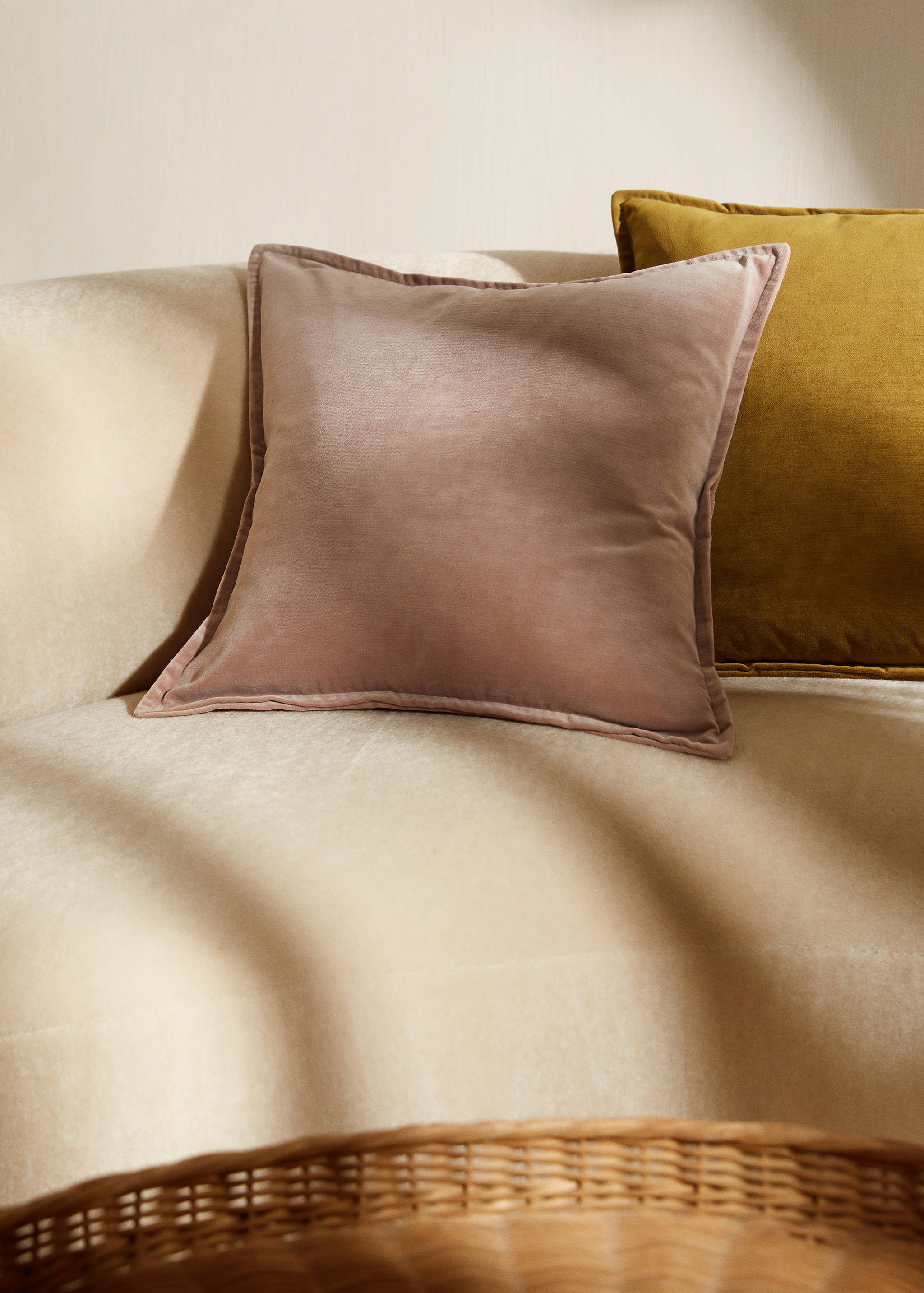 Velvet cushion cover 50X50cm - General plane