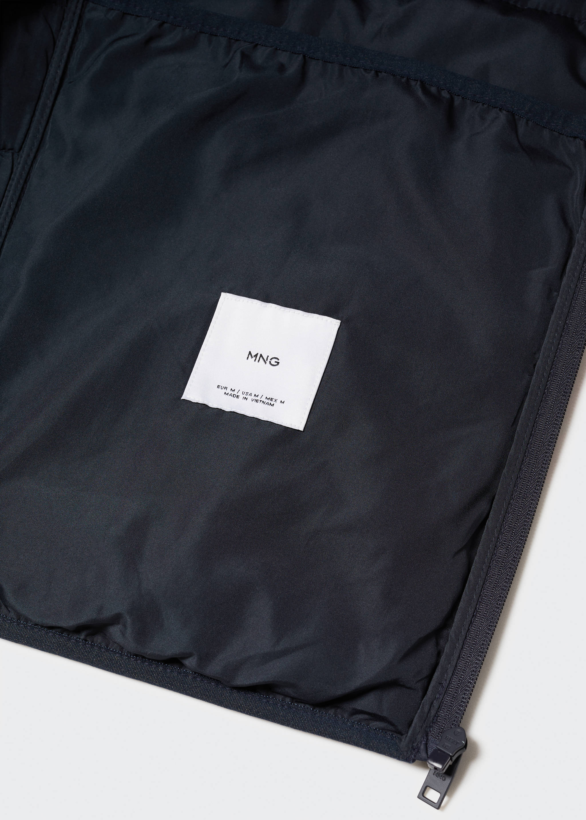 Jaqueta embuatada water repellent - Detall de l'article 8