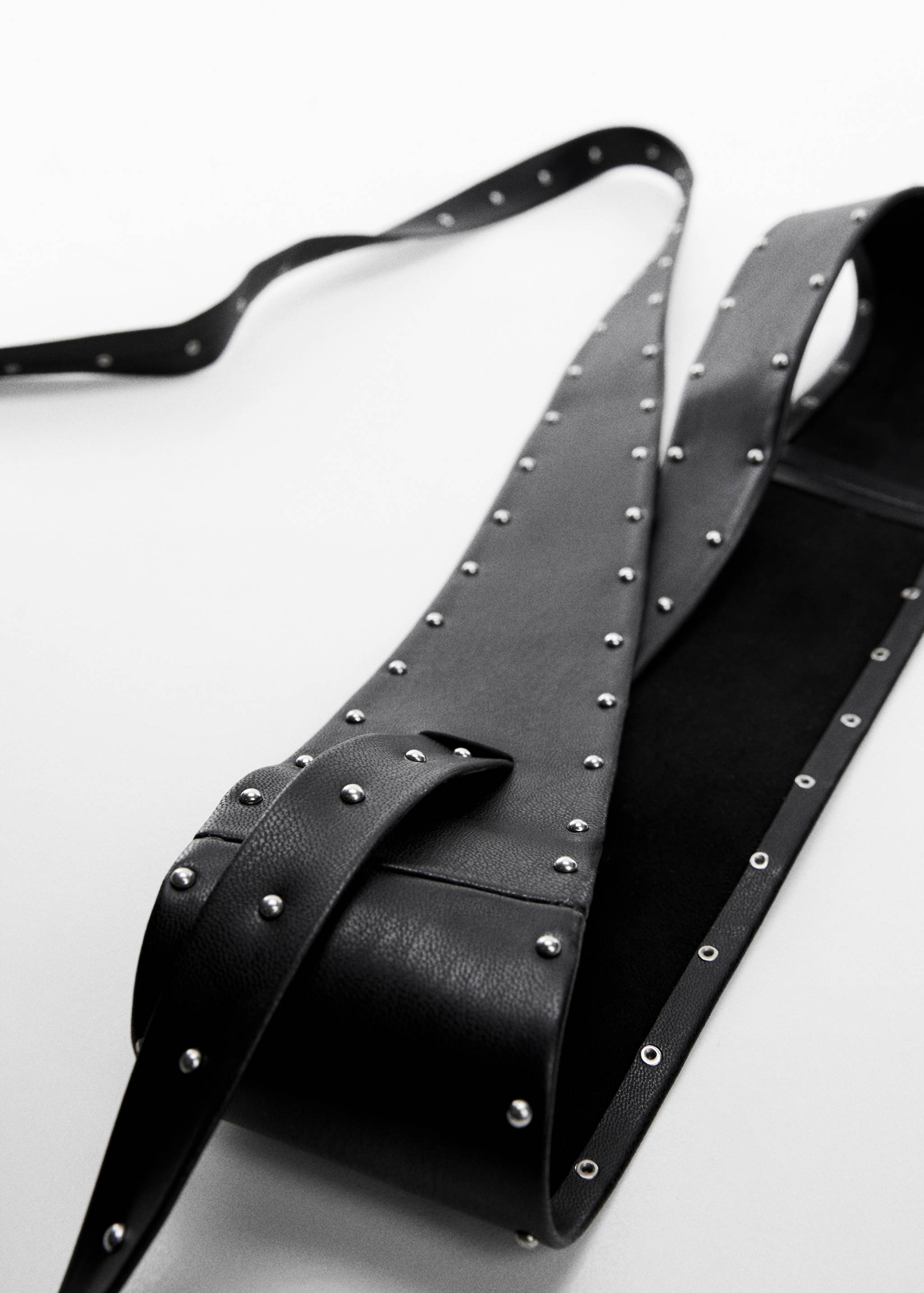 Studded knot belt - Details of the article 1