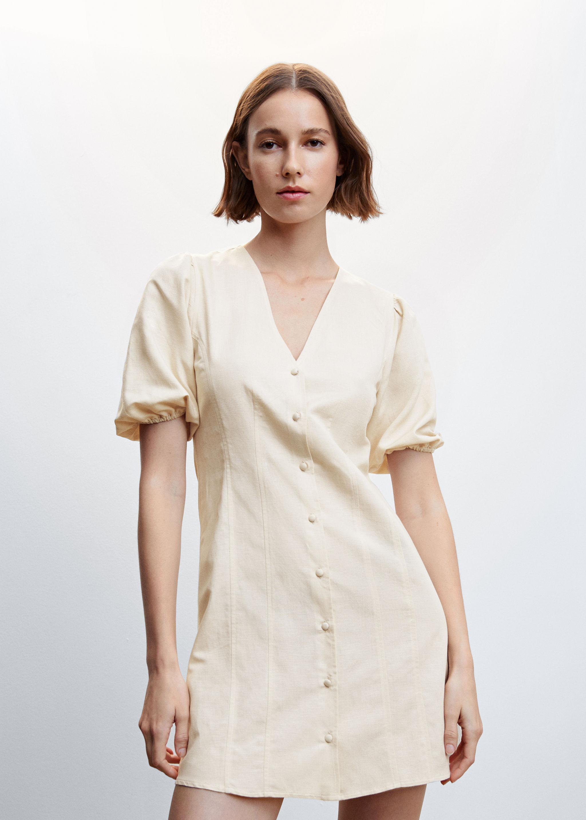 Robe manches bouffantes - Plan moyen