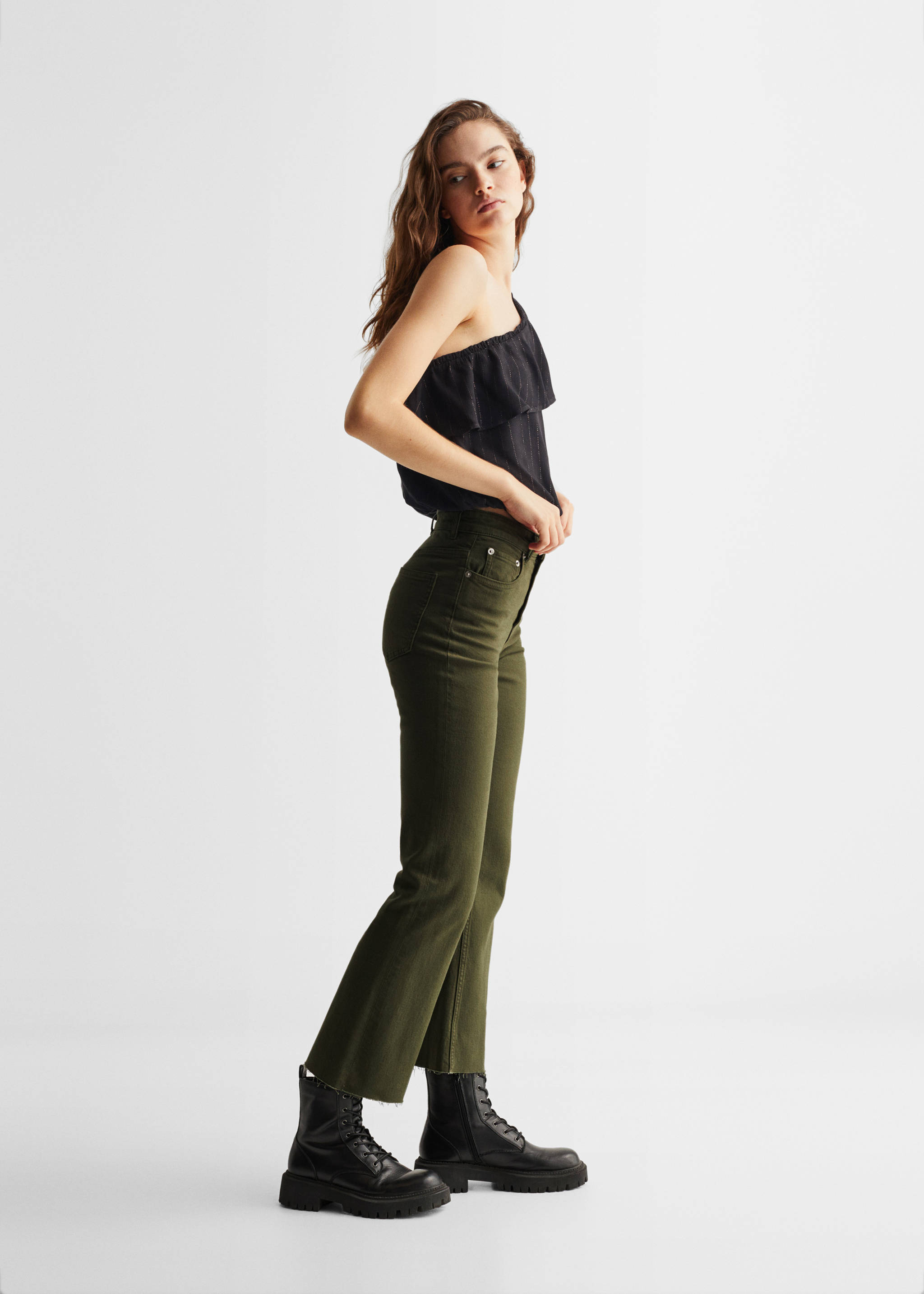 Frayed finish flare jeans - General plane