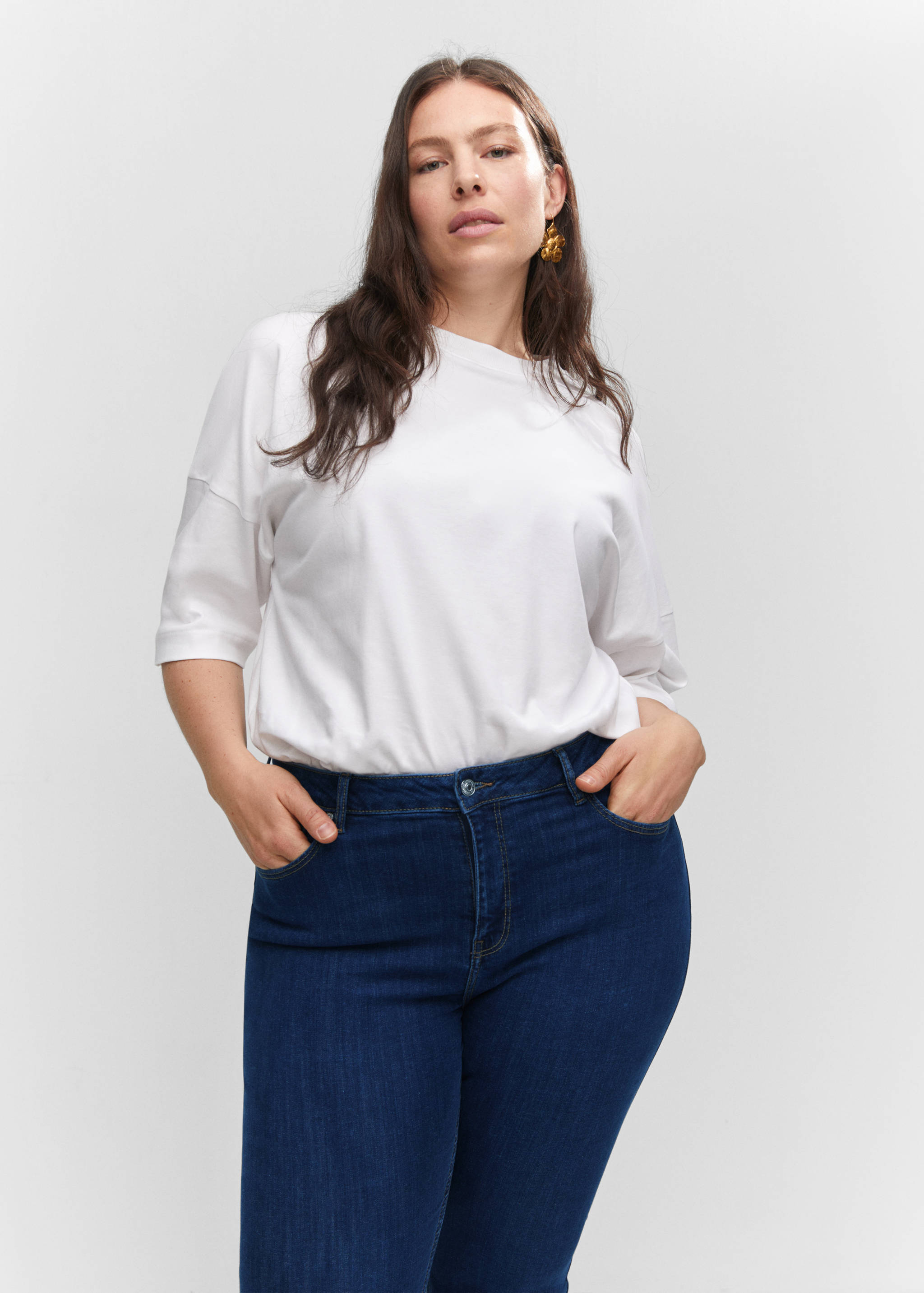 Medium-rise flared jeans - Details of the article 5