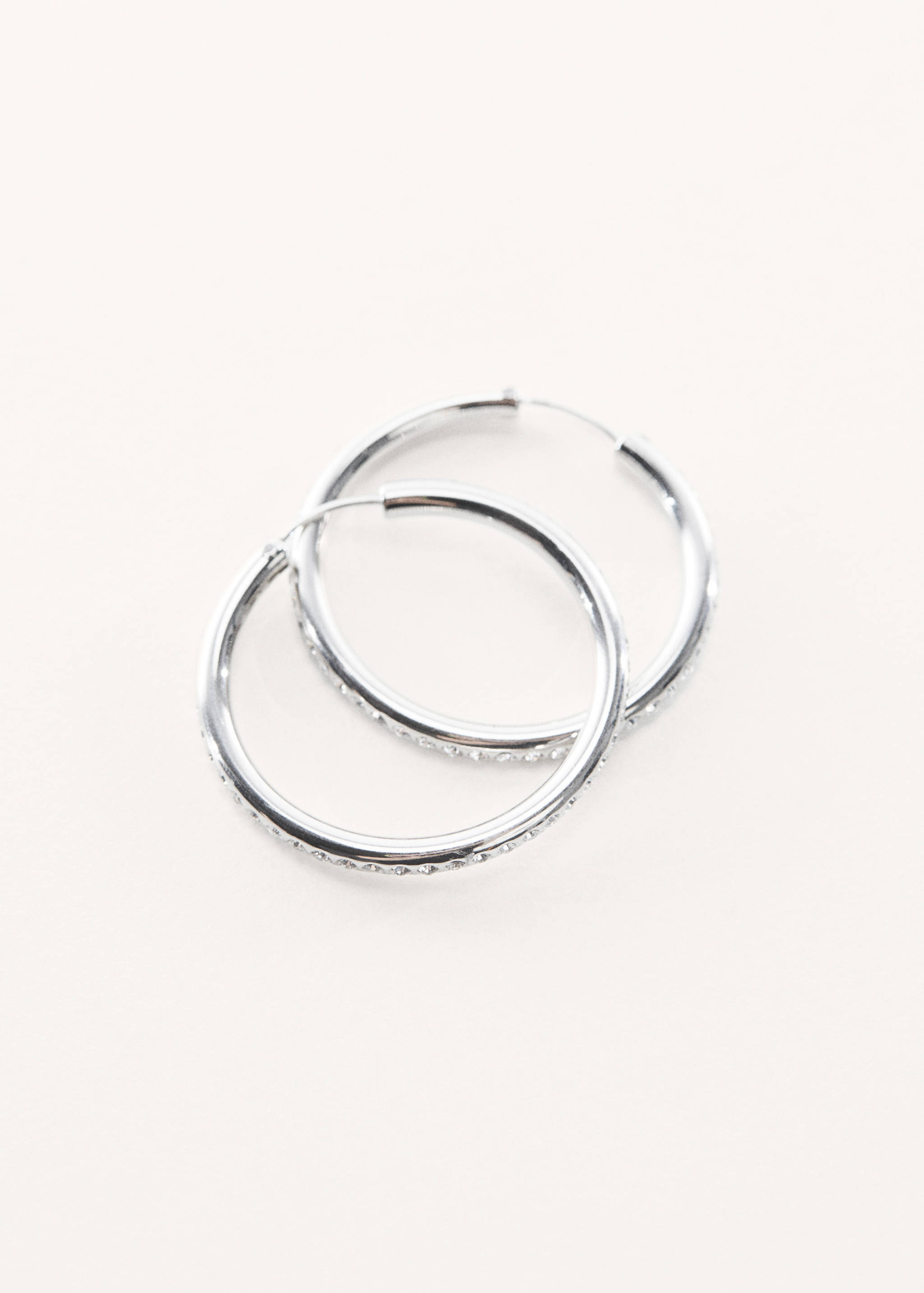 Faceted crystal hoop earrings - Details of the article 2