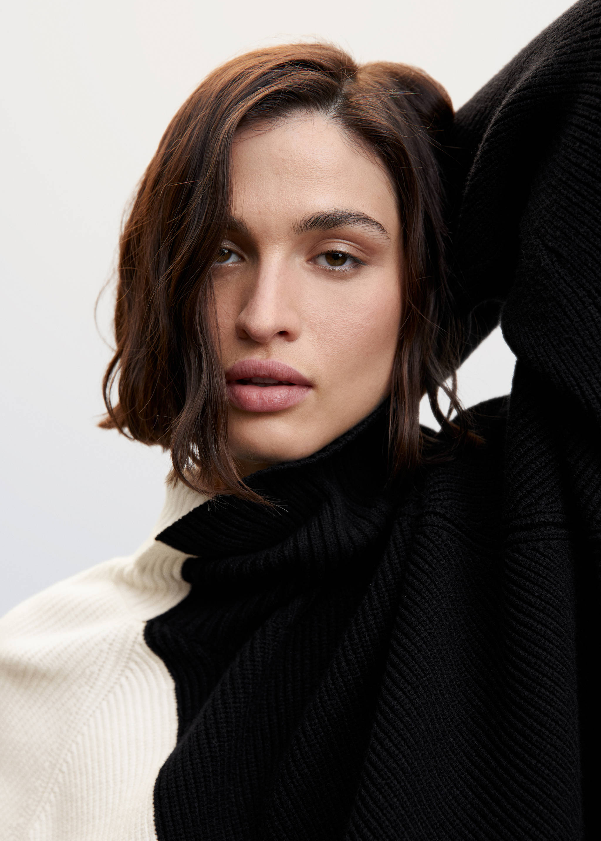 Pull-over col roulé bicolore - Détail de l'article 4