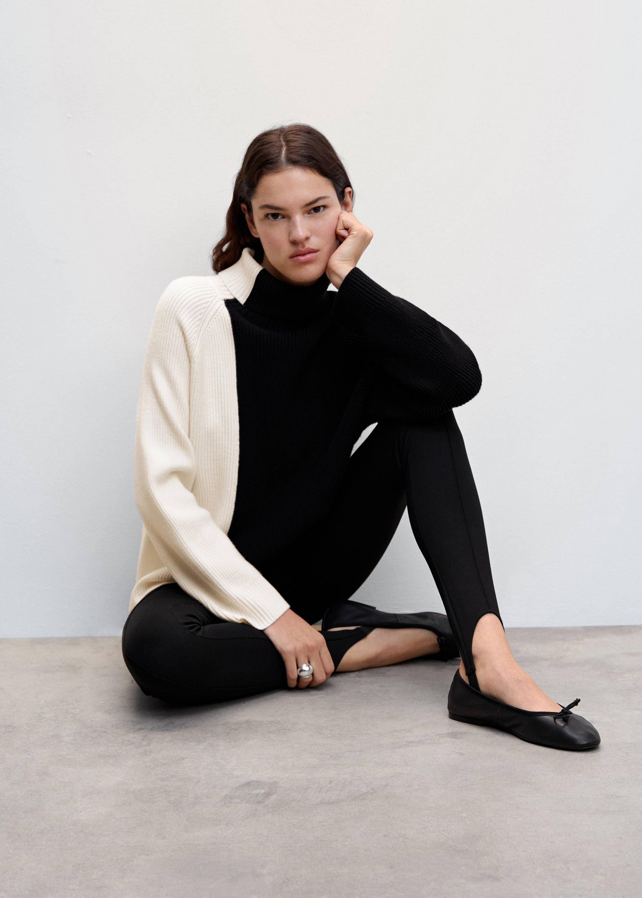 Pull-over col roulé bicolore - Détail de l'article 2