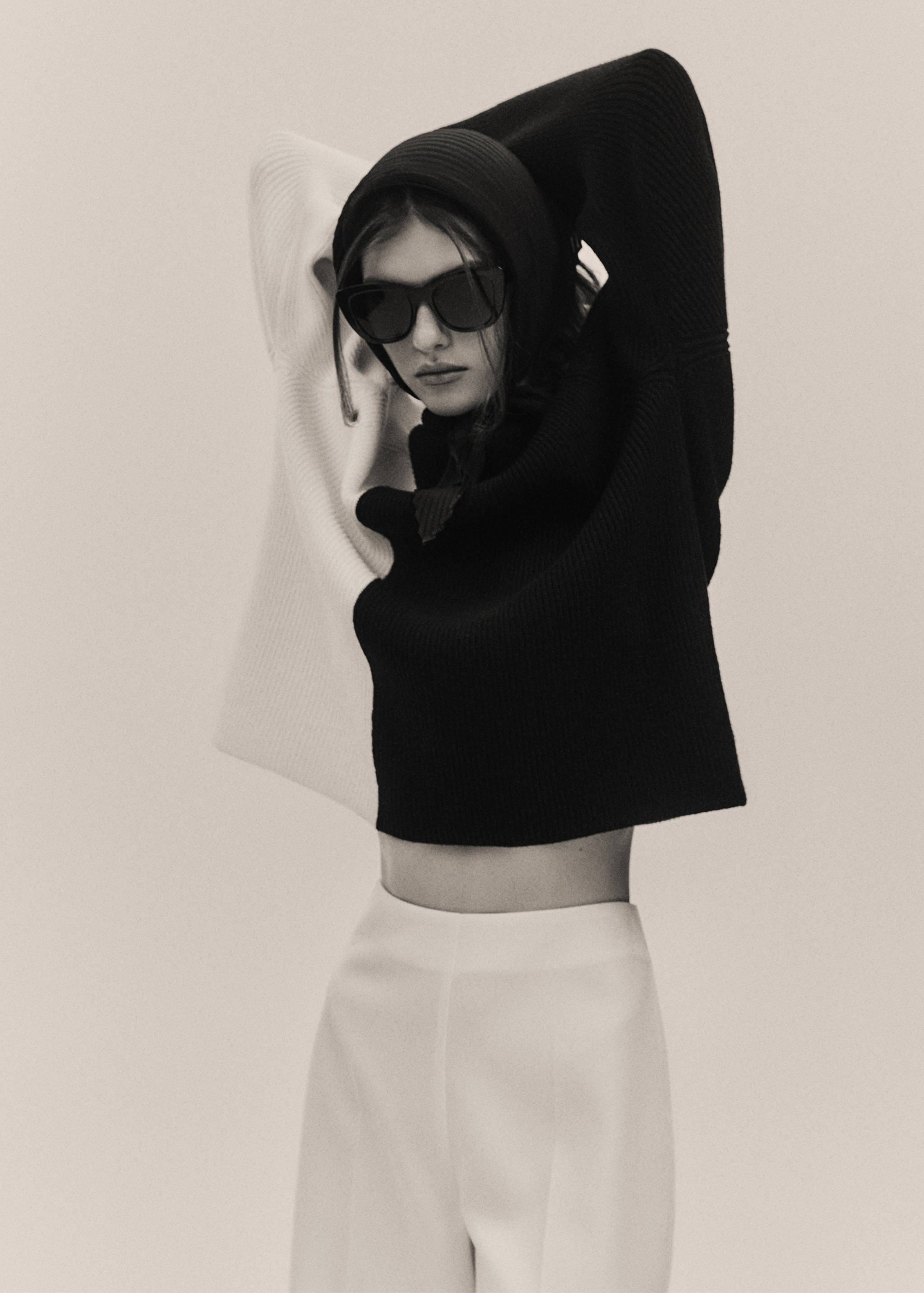 Pull-over col roulé bicolore - Détail de l'article 7