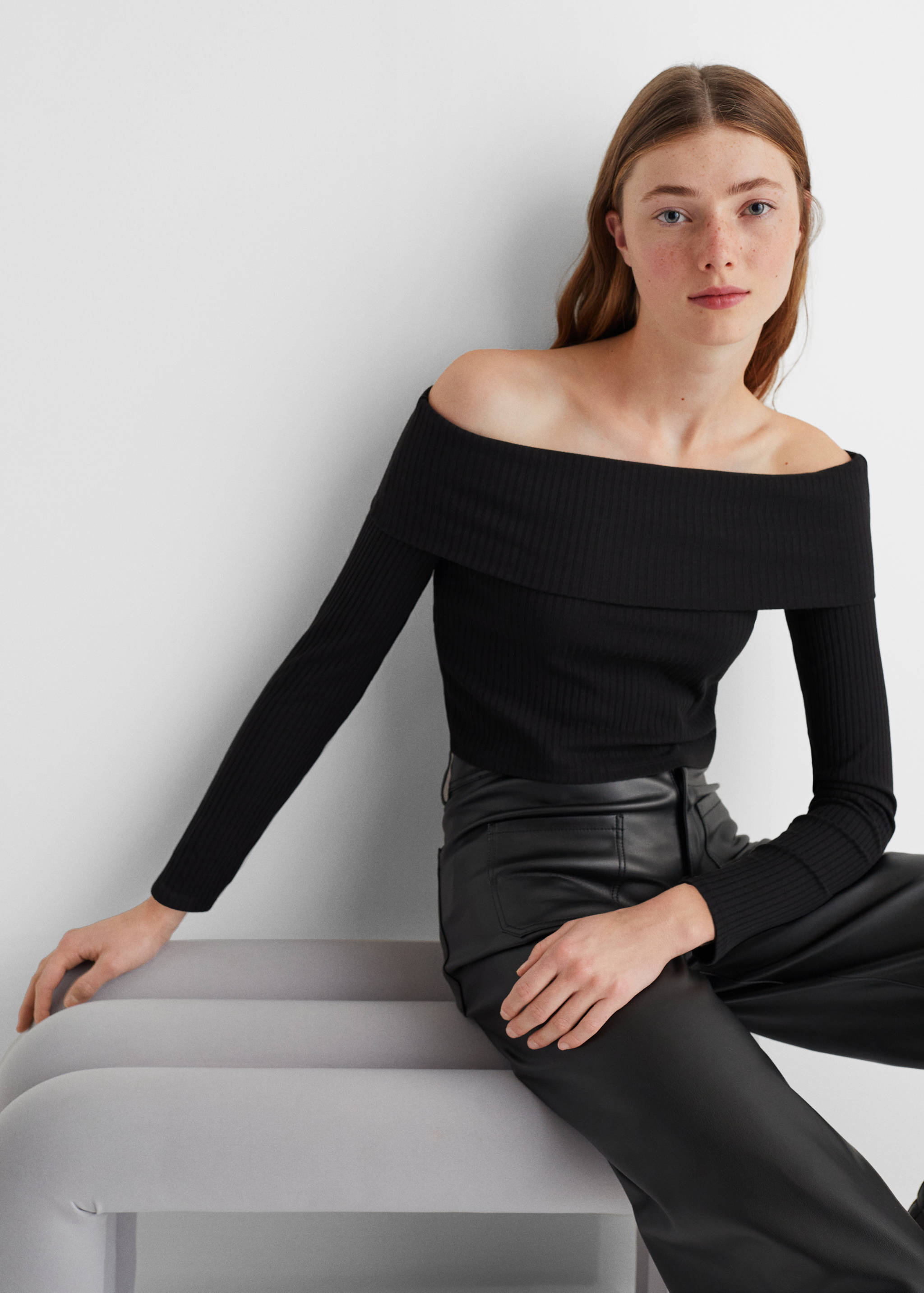 Boat neck t-shirt - Details of the article 2