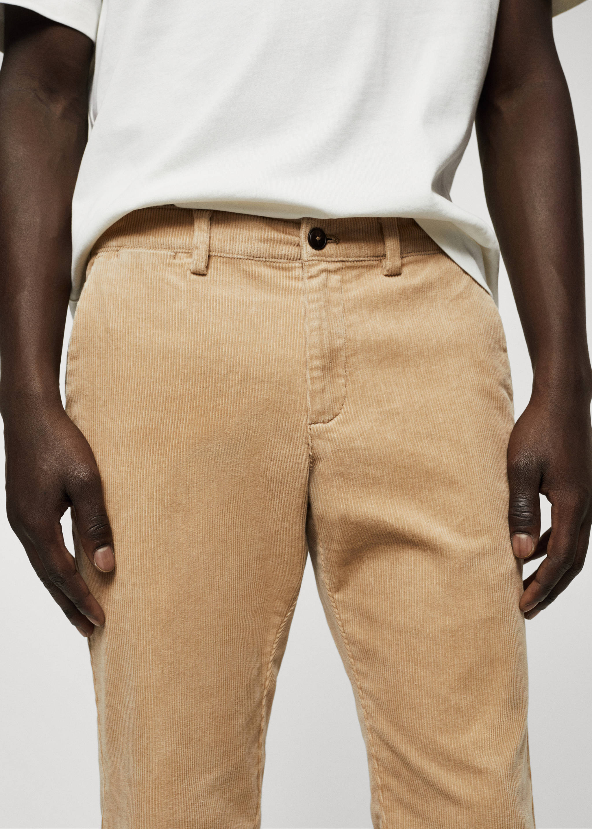 Tapered Cordhose in Cropped-Länge - Detail des Artikels 1