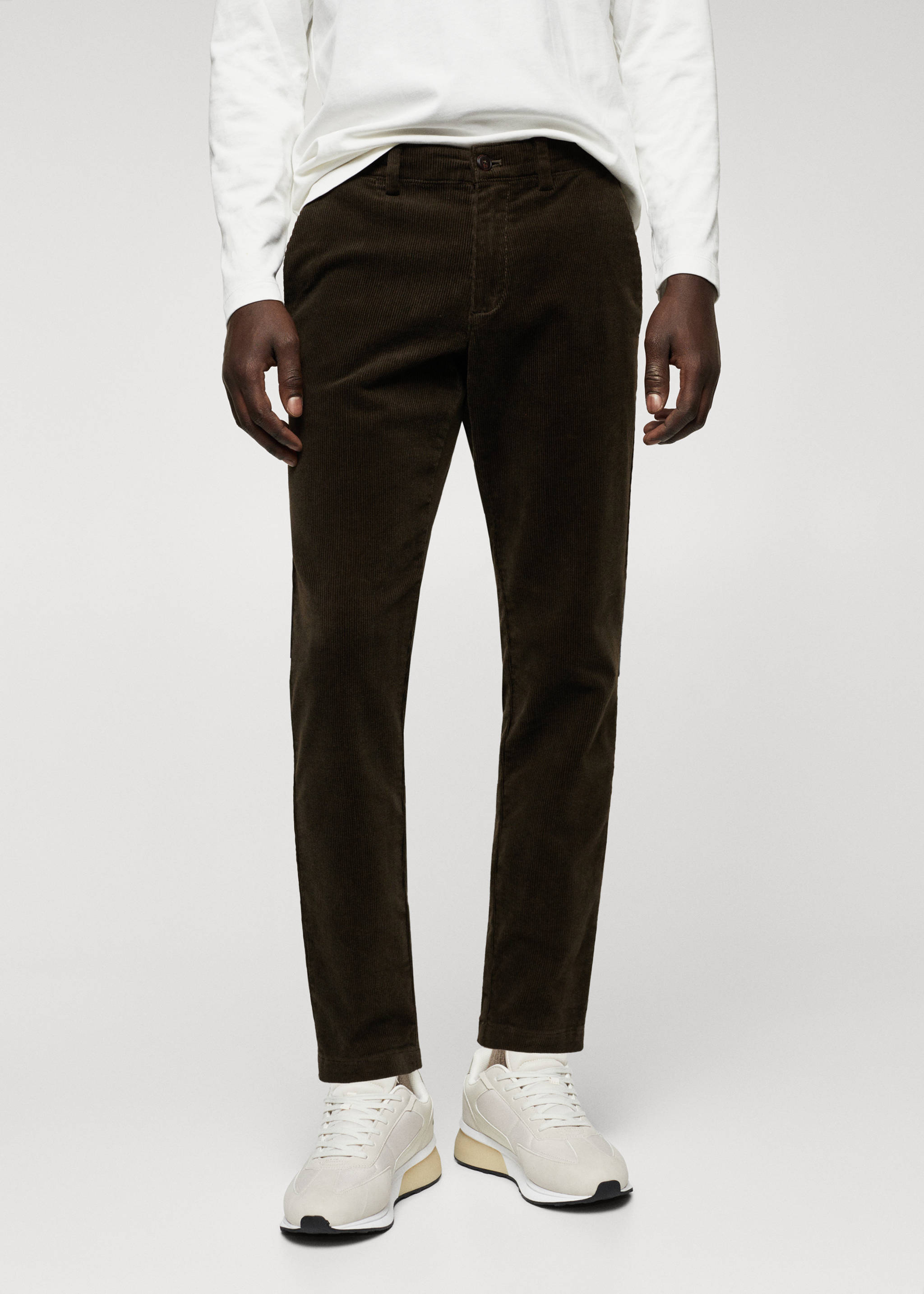 Tapered Cordhose in Cropped-Länge - Mittlere Ansicht