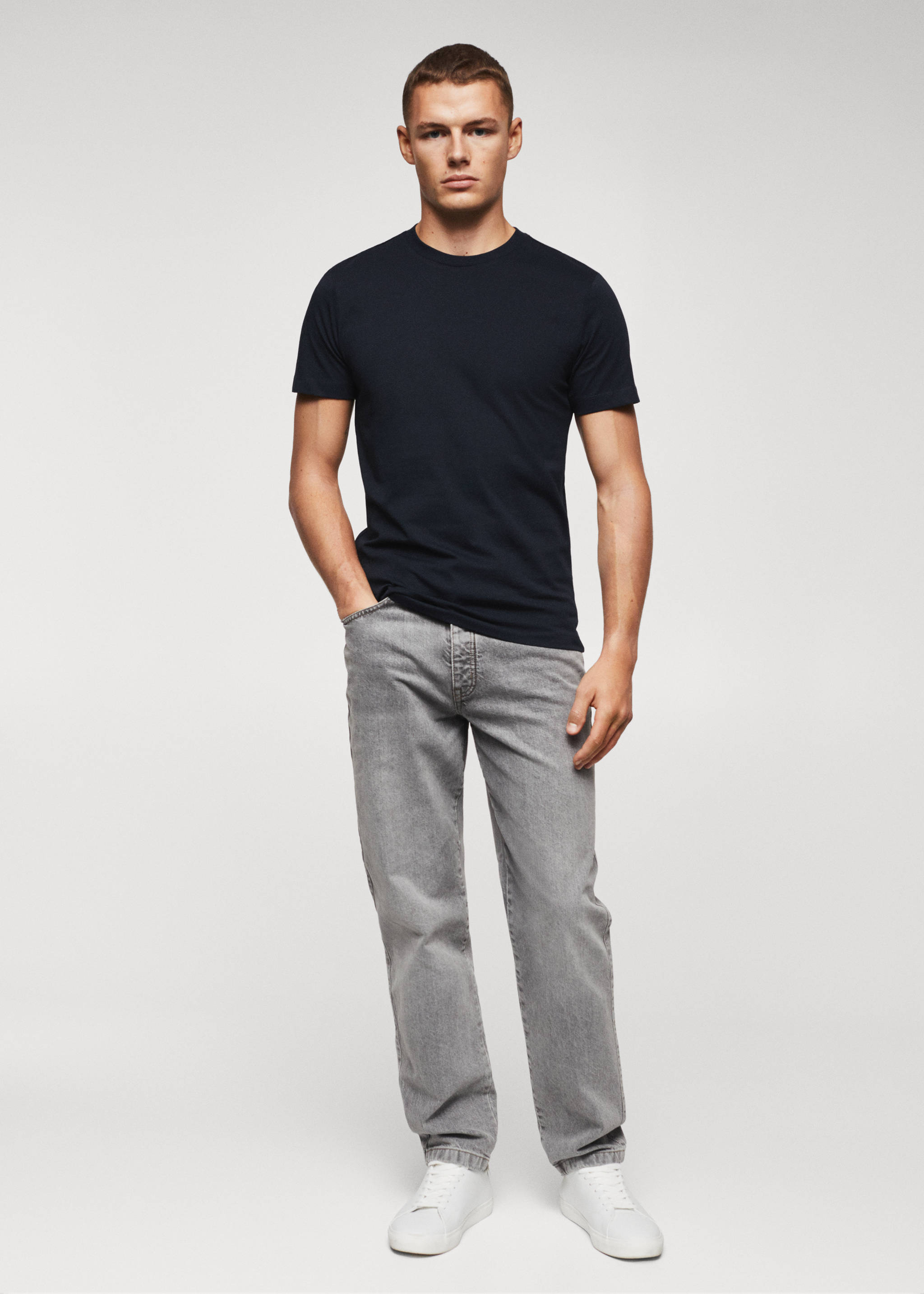 Basic lightweight cotton t-shirt - General plane