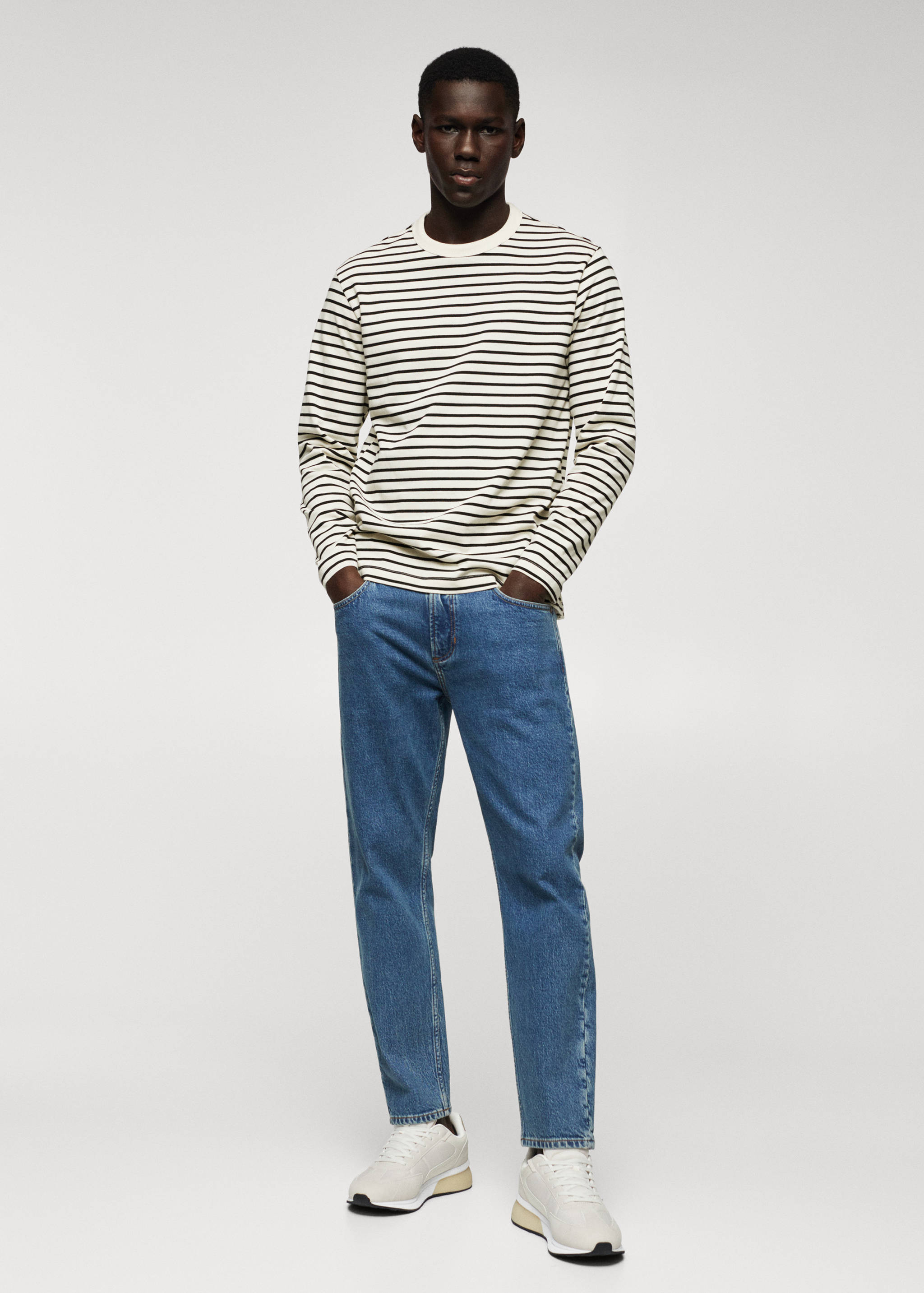 Langärmliges T-Shirt mit Streifen - Allgemeine Ansicht