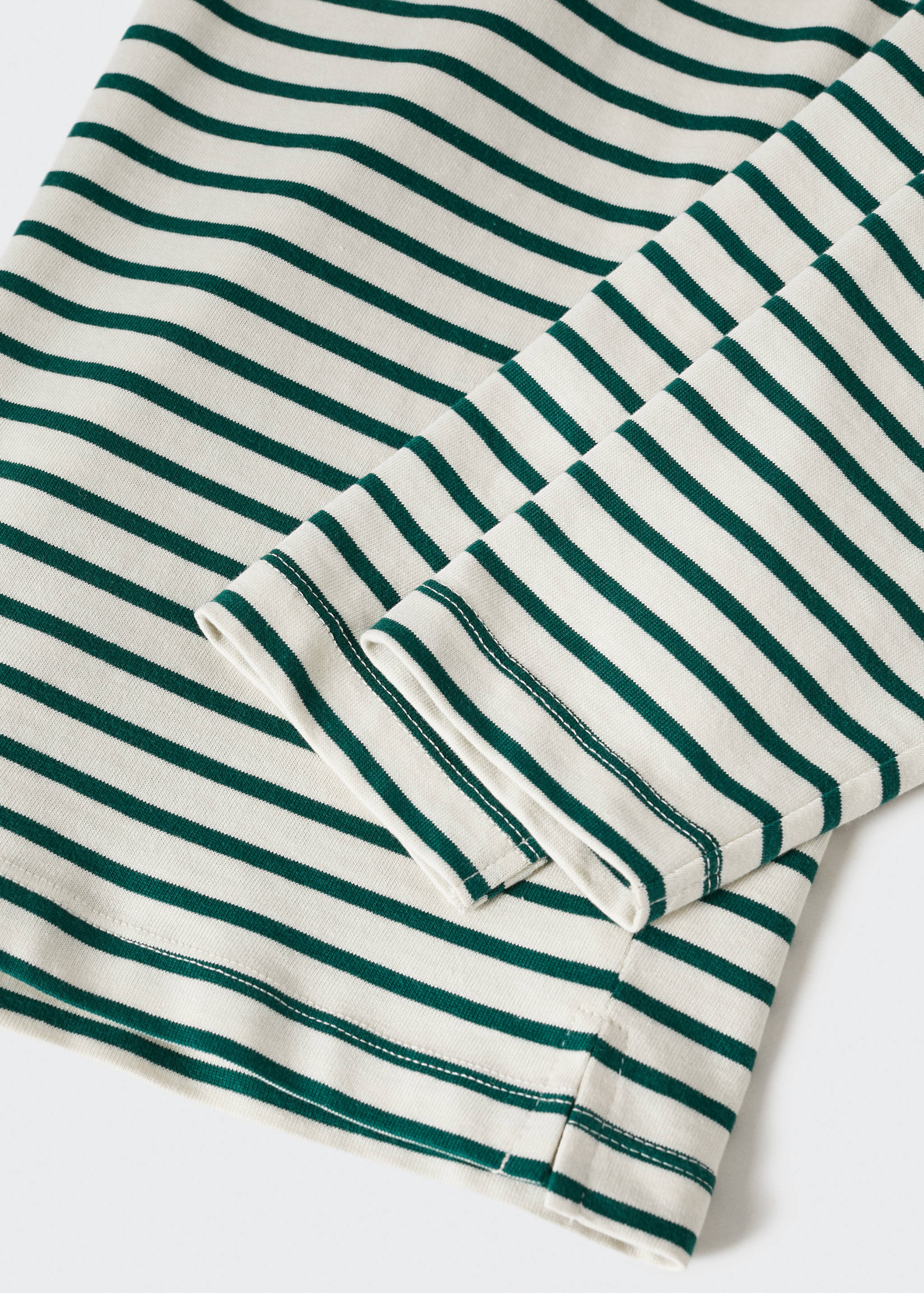 Langärmliges T-Shirt mit Streifen - Detail des Artikels 8