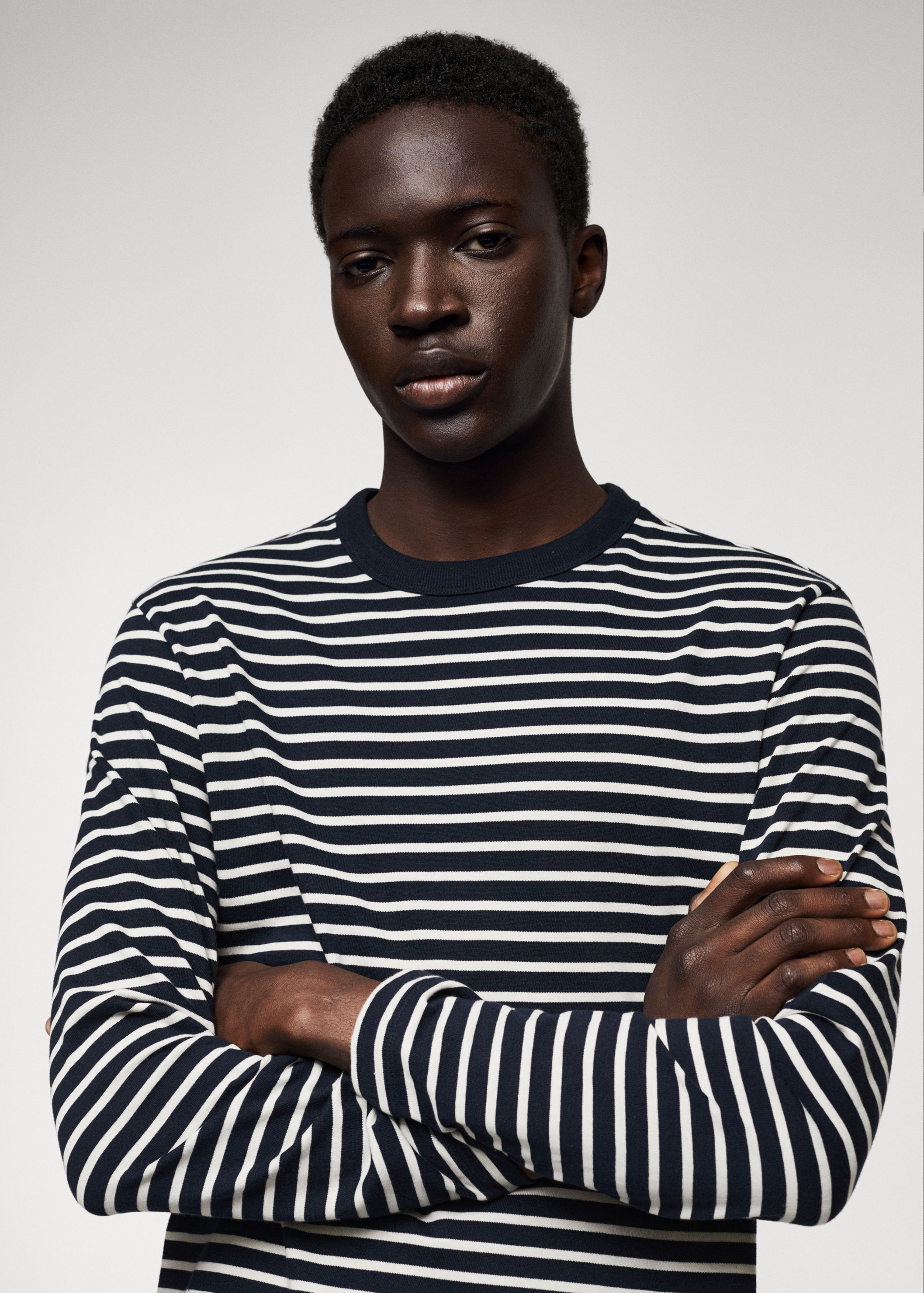 Striped long sleeves t-shirt - Details of the article 1