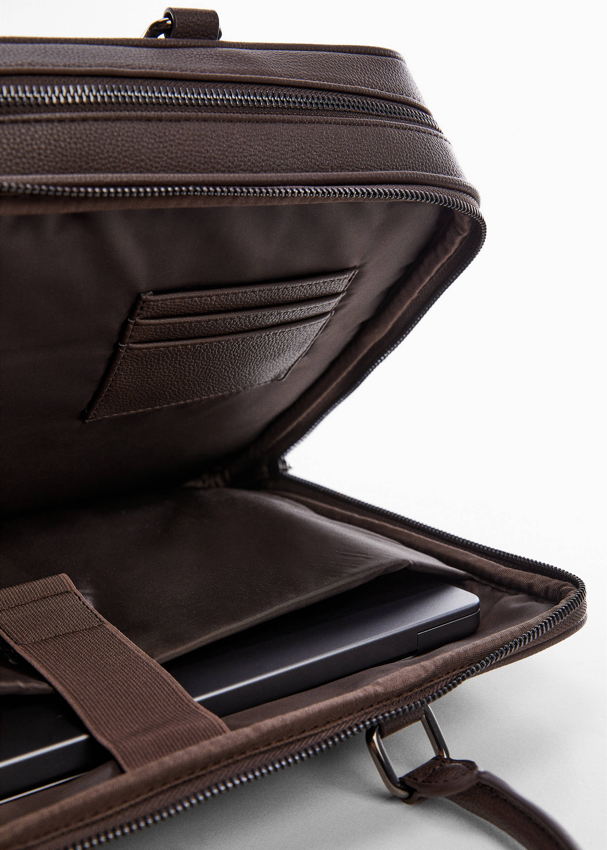 Leather-effect briefcase - Details of the article 1