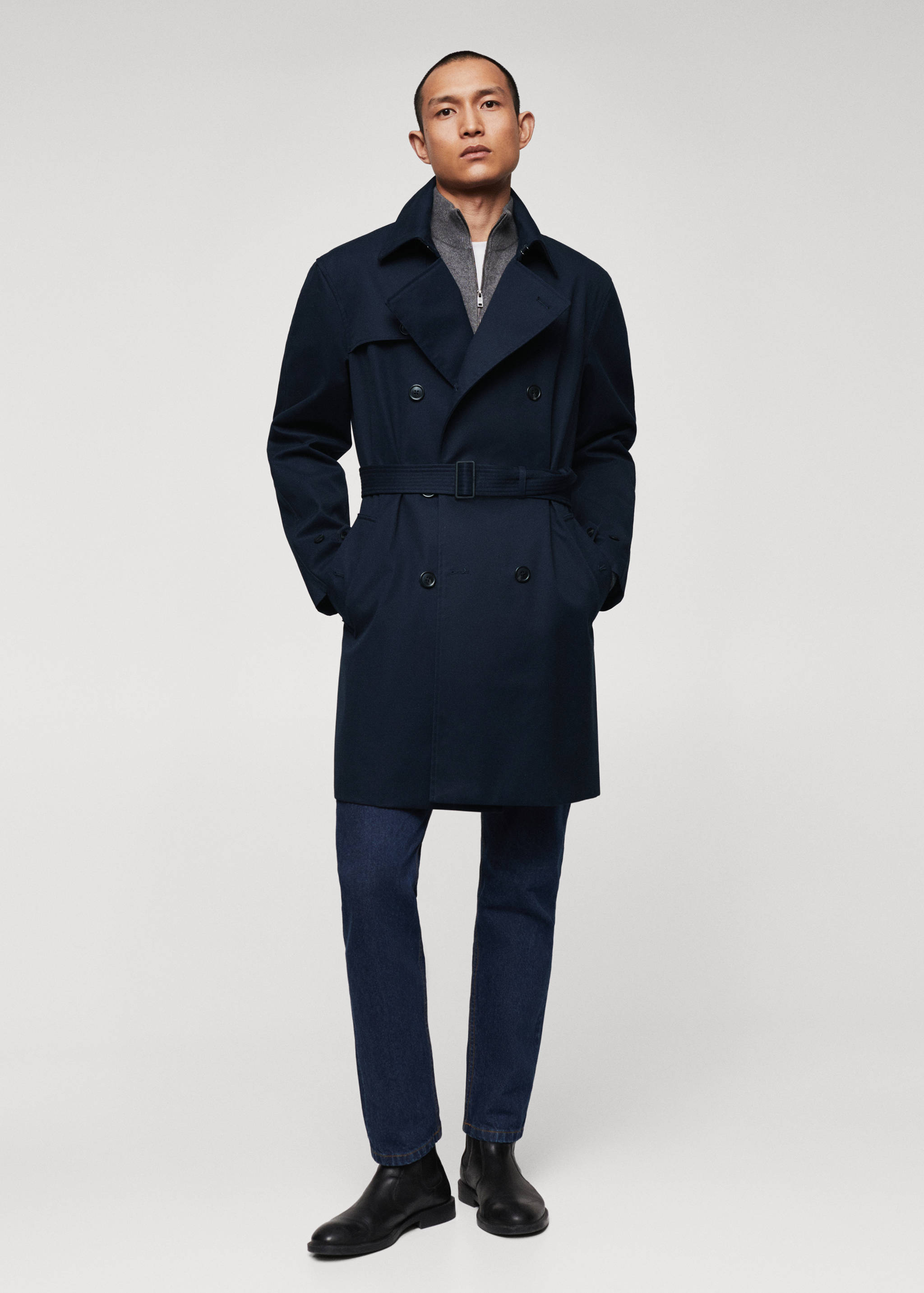 Classic water-repellent trench coat - General plane