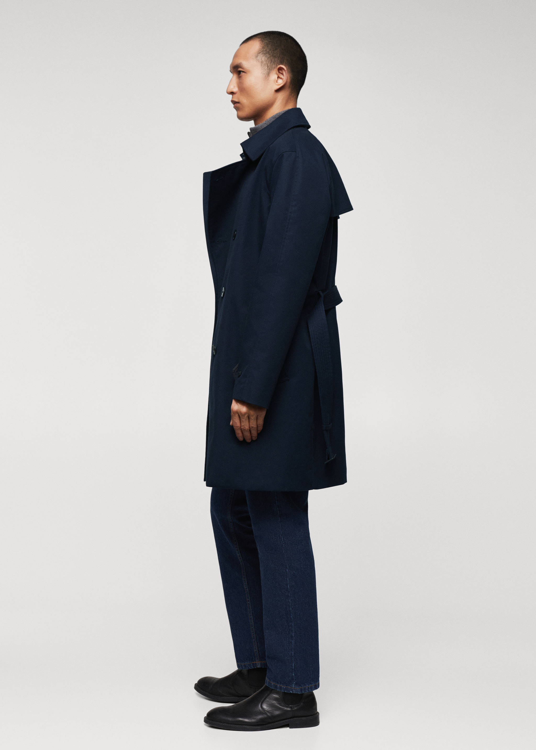 Classic water-repellent trench coat - Details of the article 1