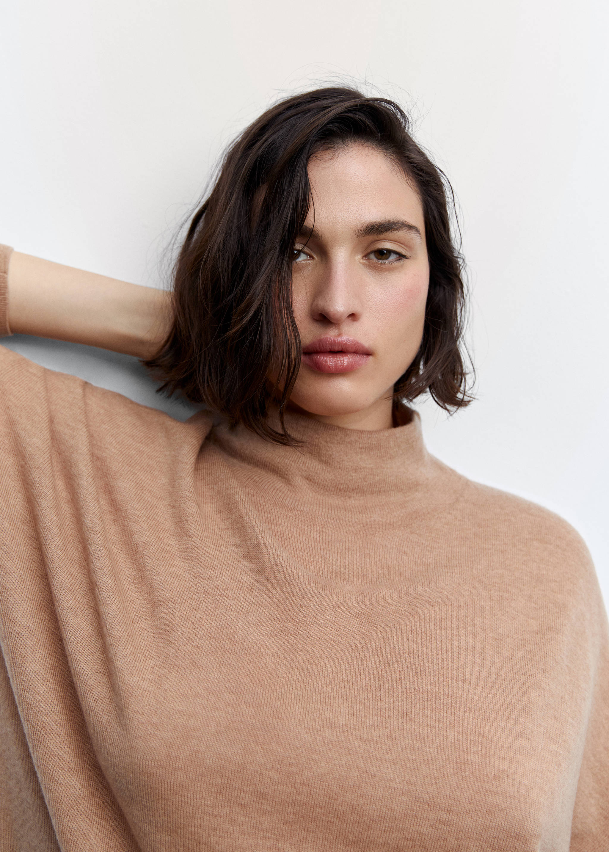 Pullover aus 100 % Wolle mit halbhohem Kragen - Detail des Artikels 4