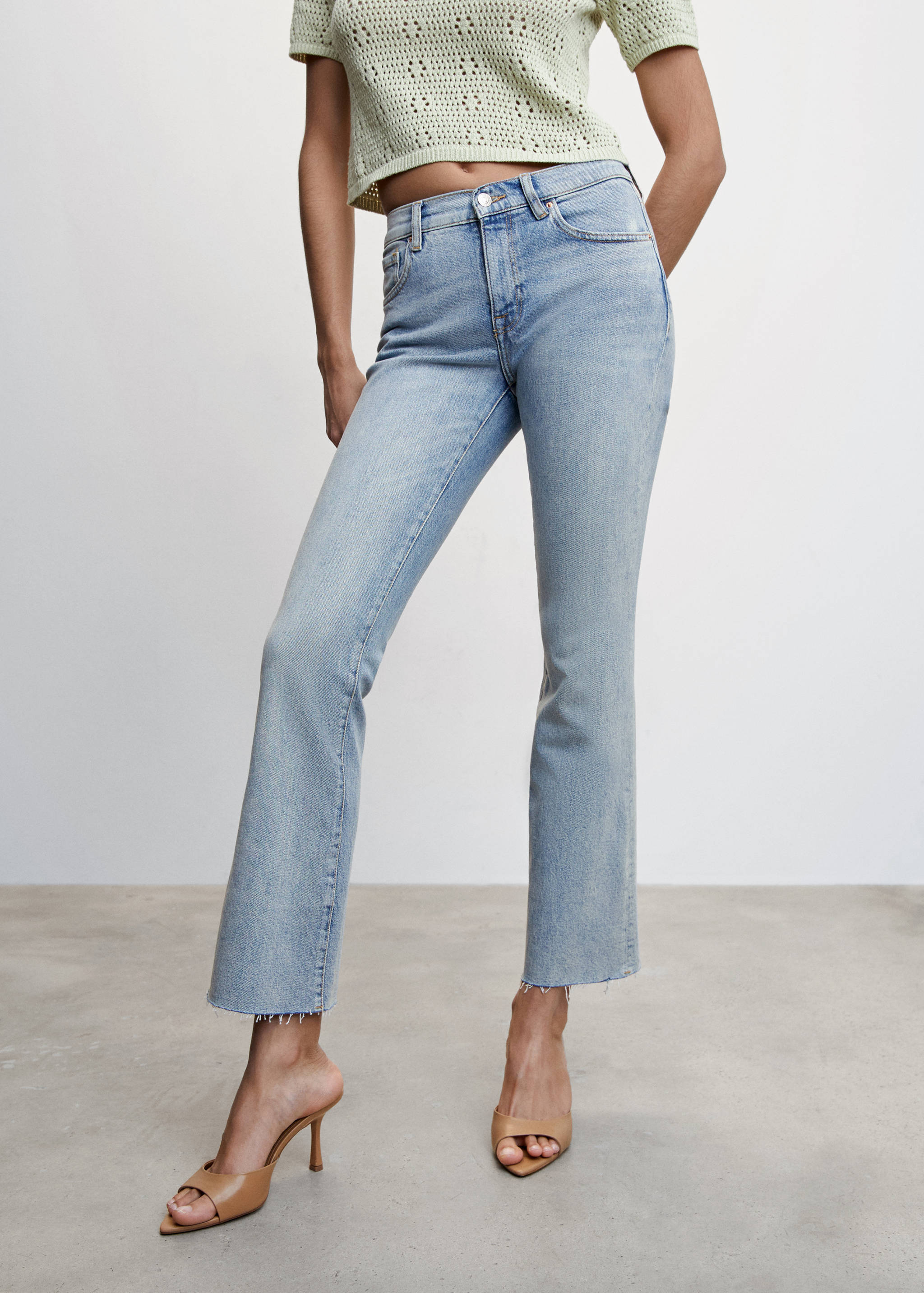 Low-rise flared jeans - Medium plane