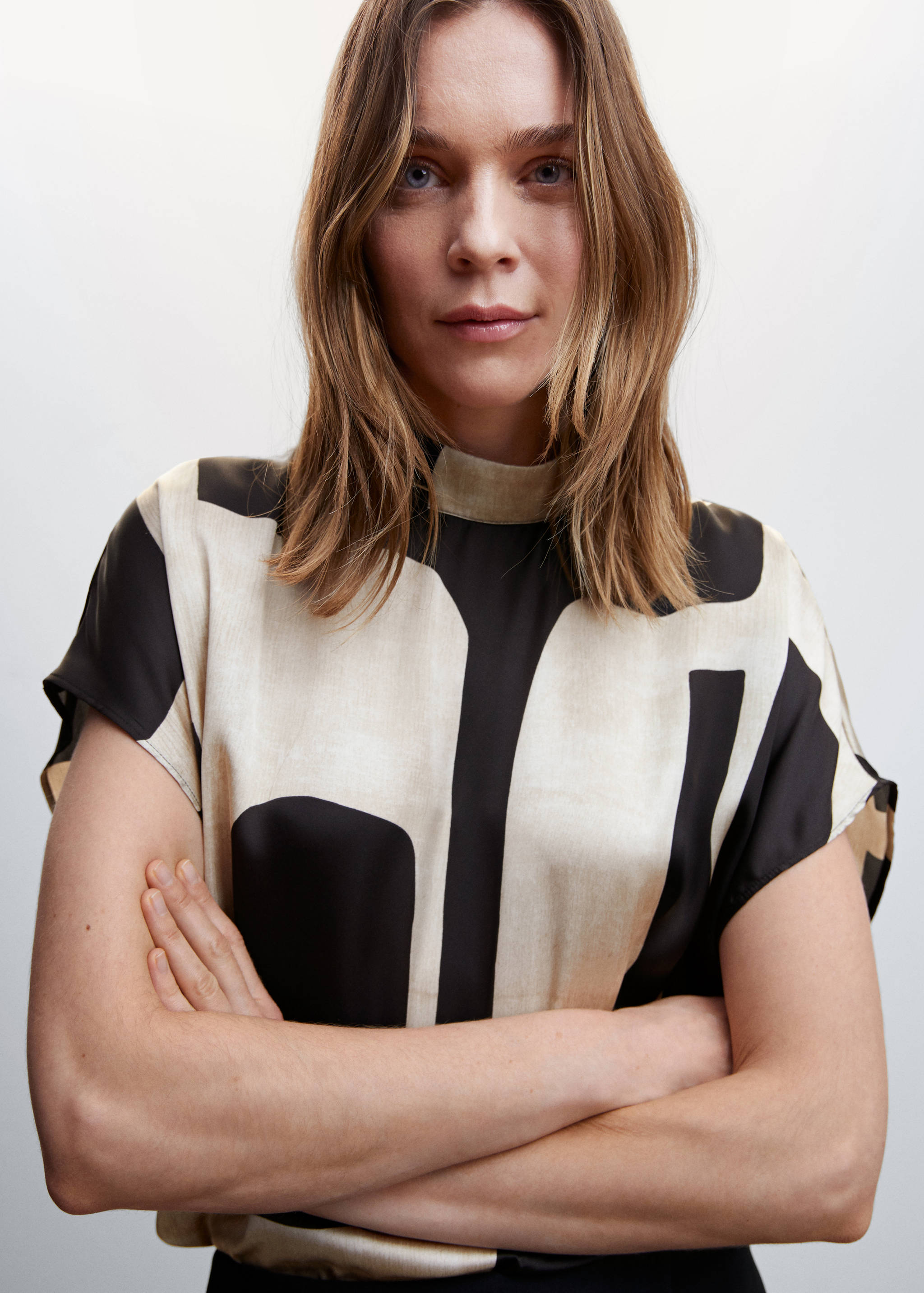 High neck printed blouse - Details of the article 6