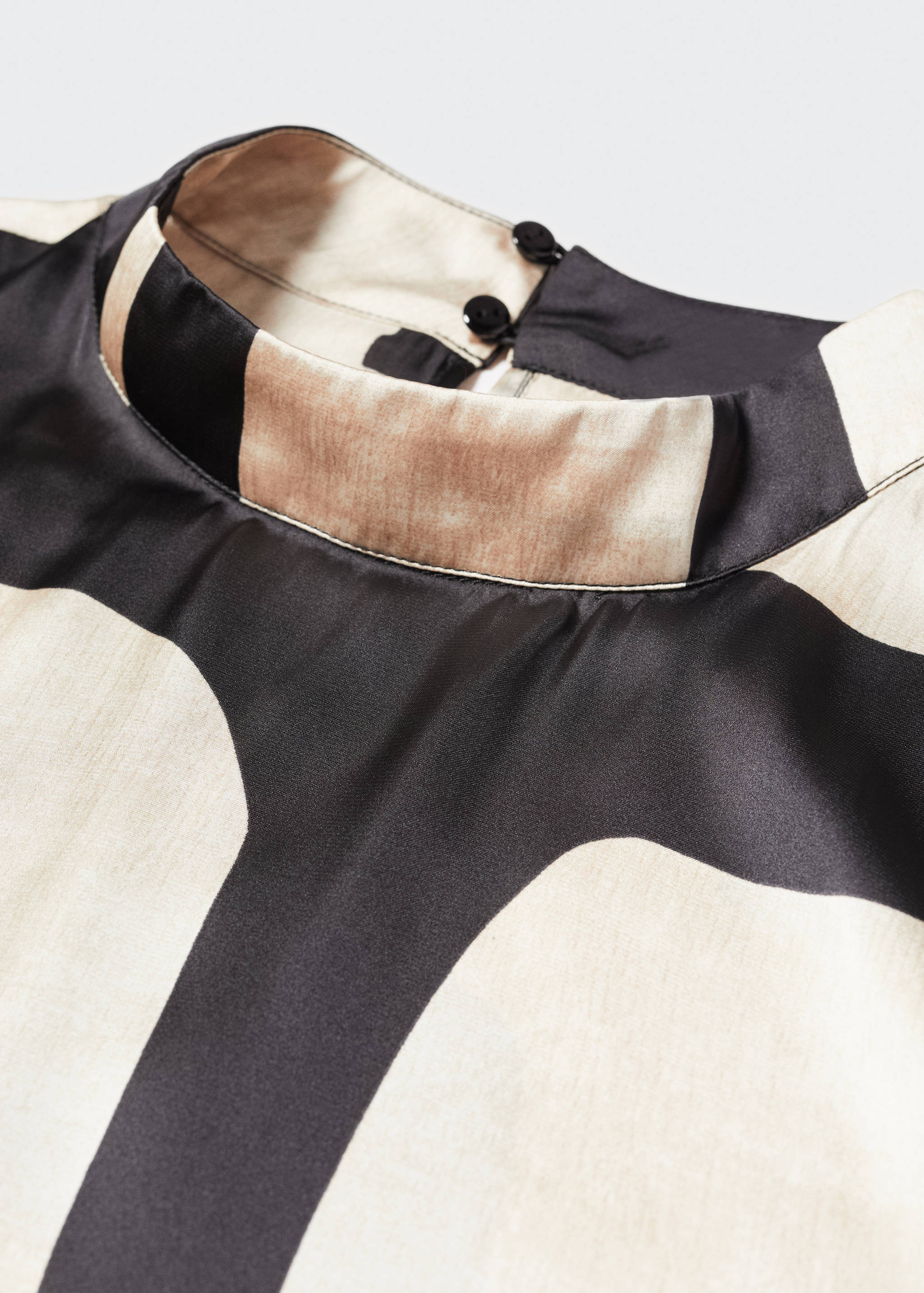 High neck printed blouse - Details of the article 8