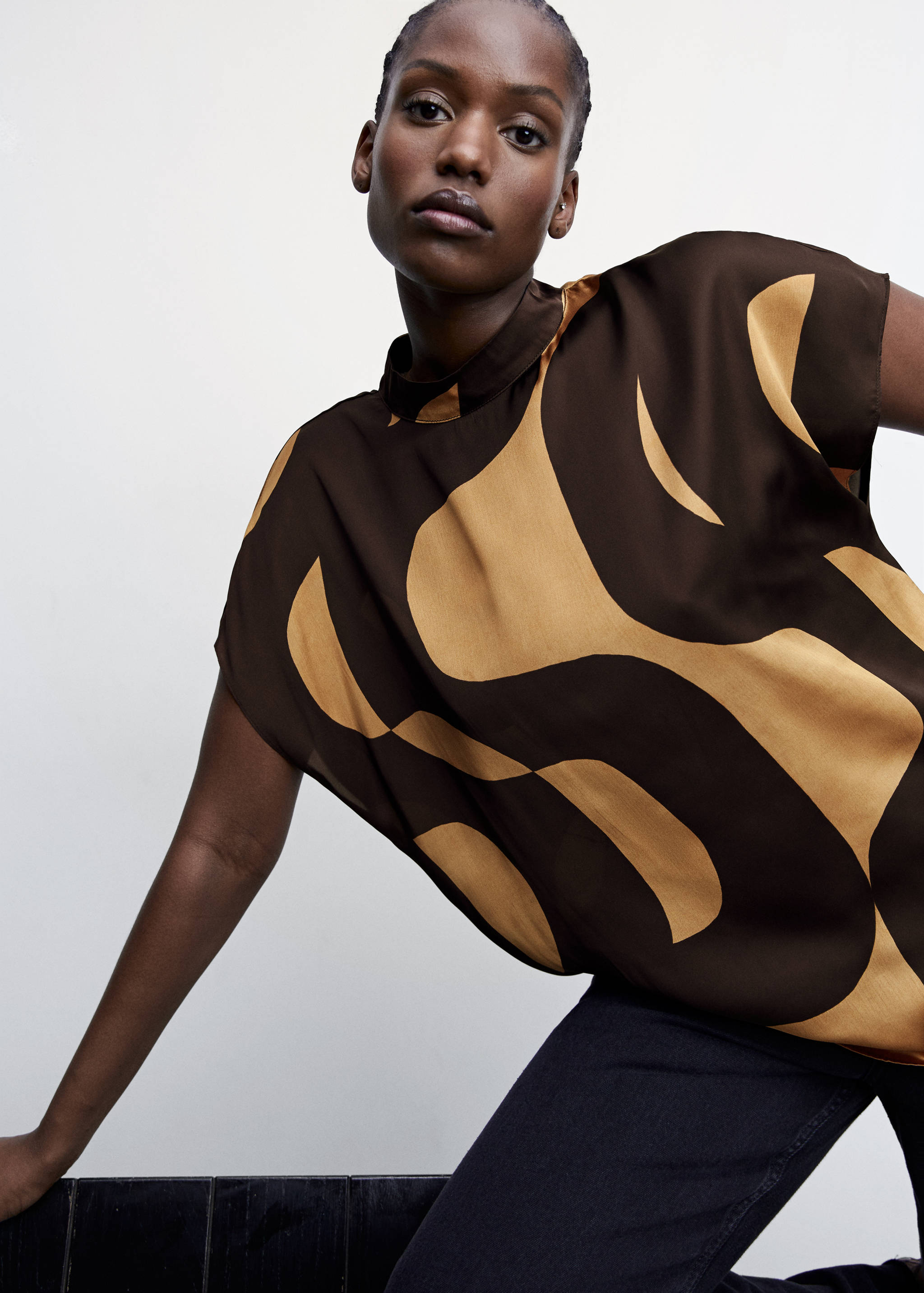 High neck printed blouse - Details of the article 4