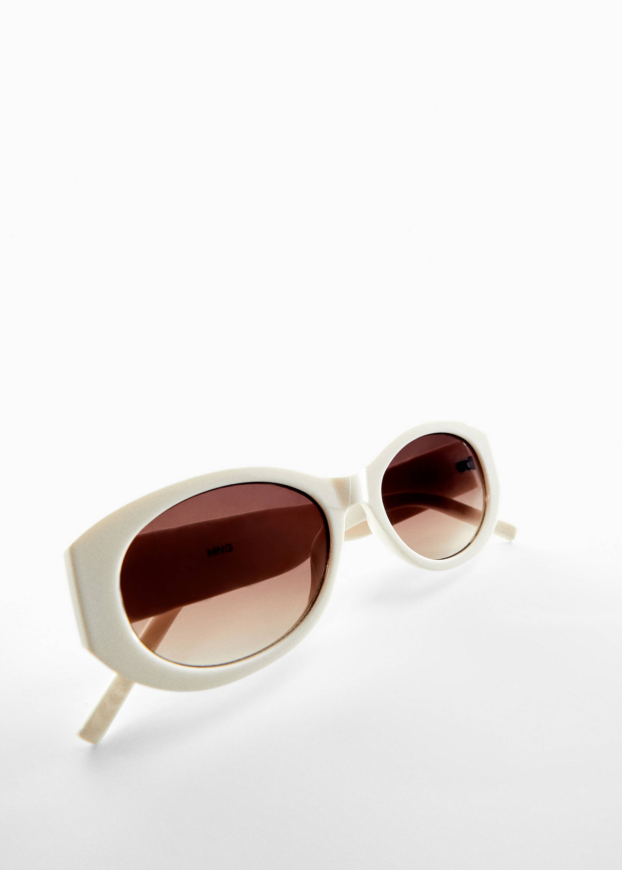 Oval sunglasses - Details of the article 5