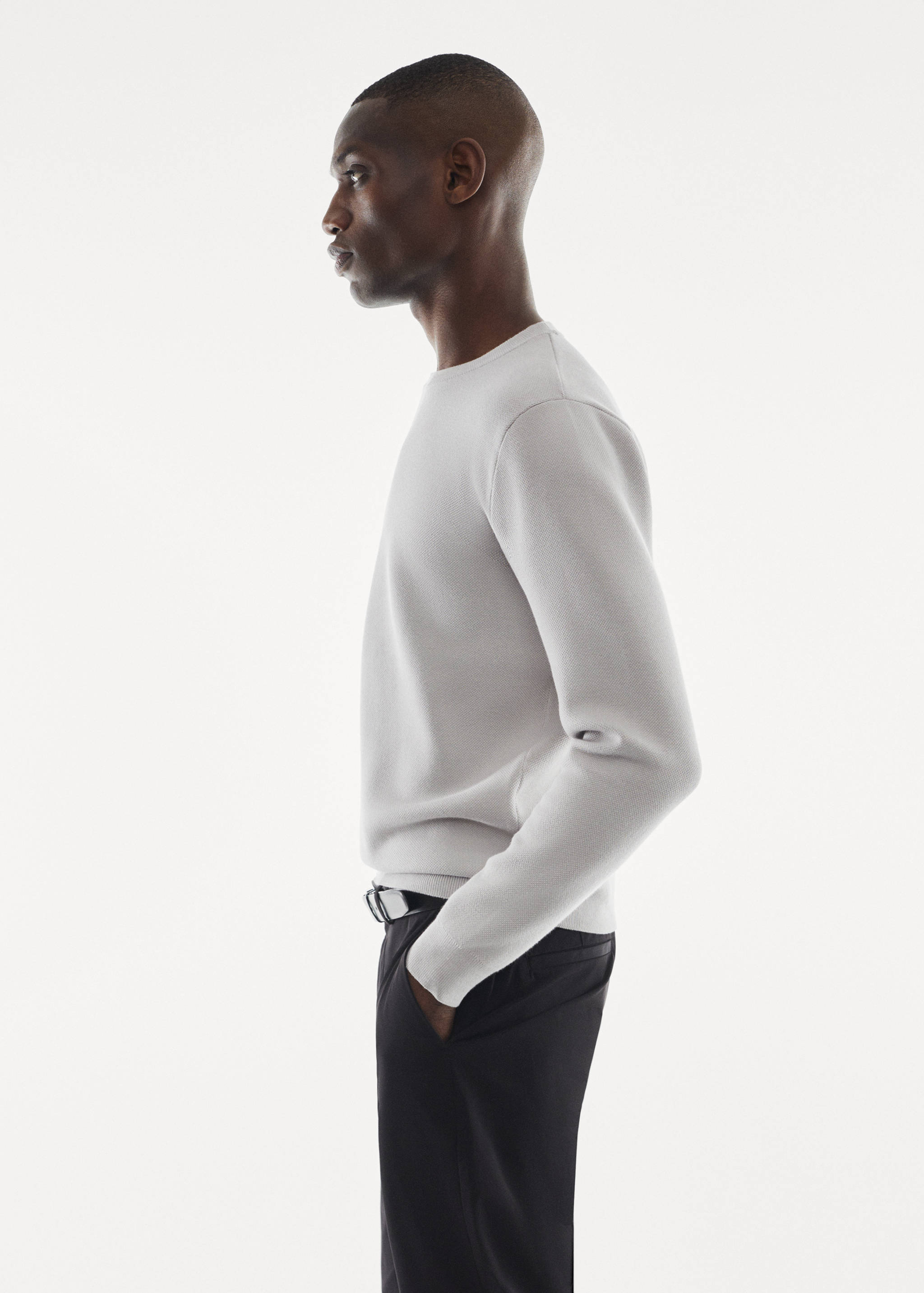 Round-neck breathable sweater - Details of the article 6