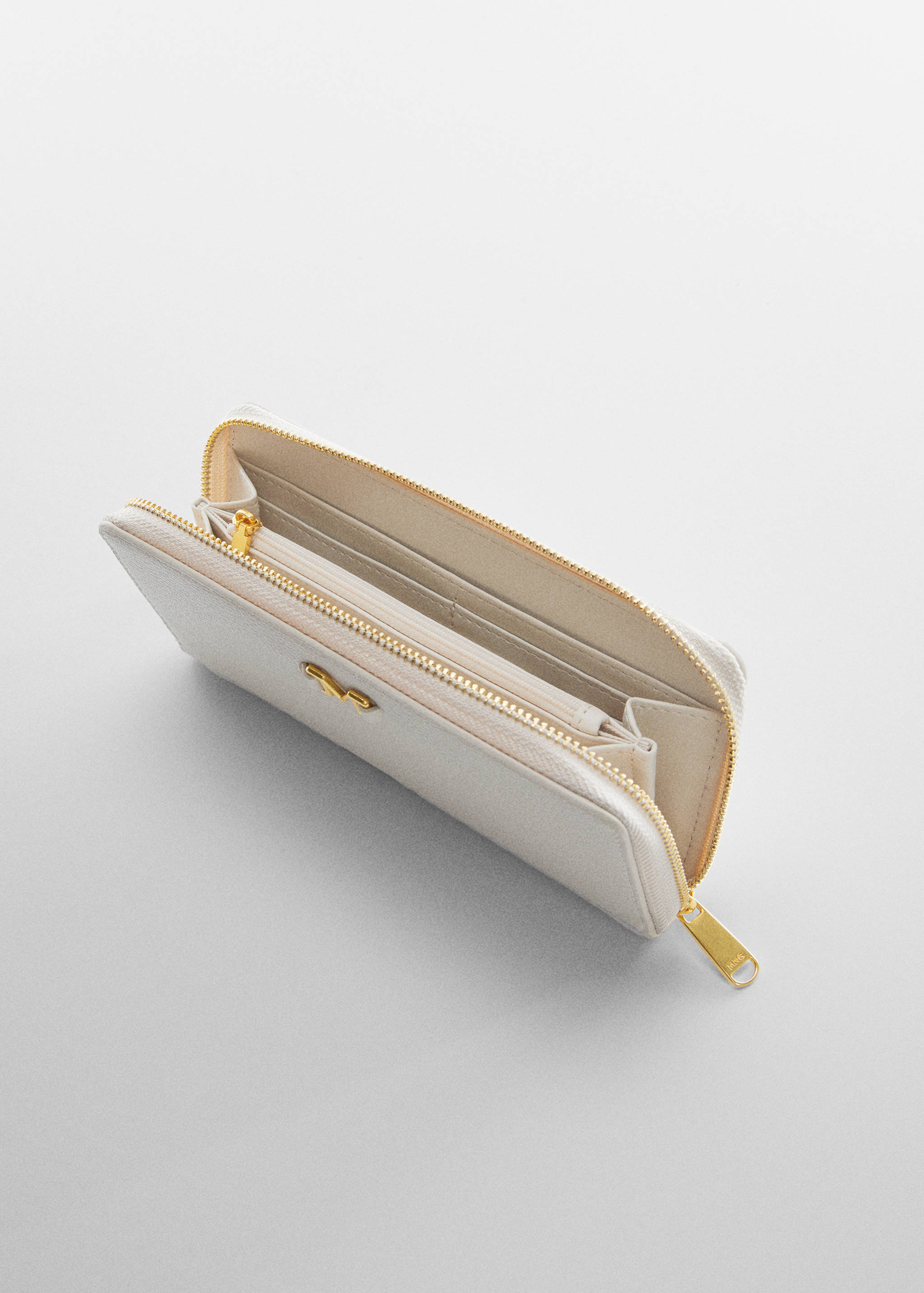 Bitlletera logotip relleu - Detall de l'article 1