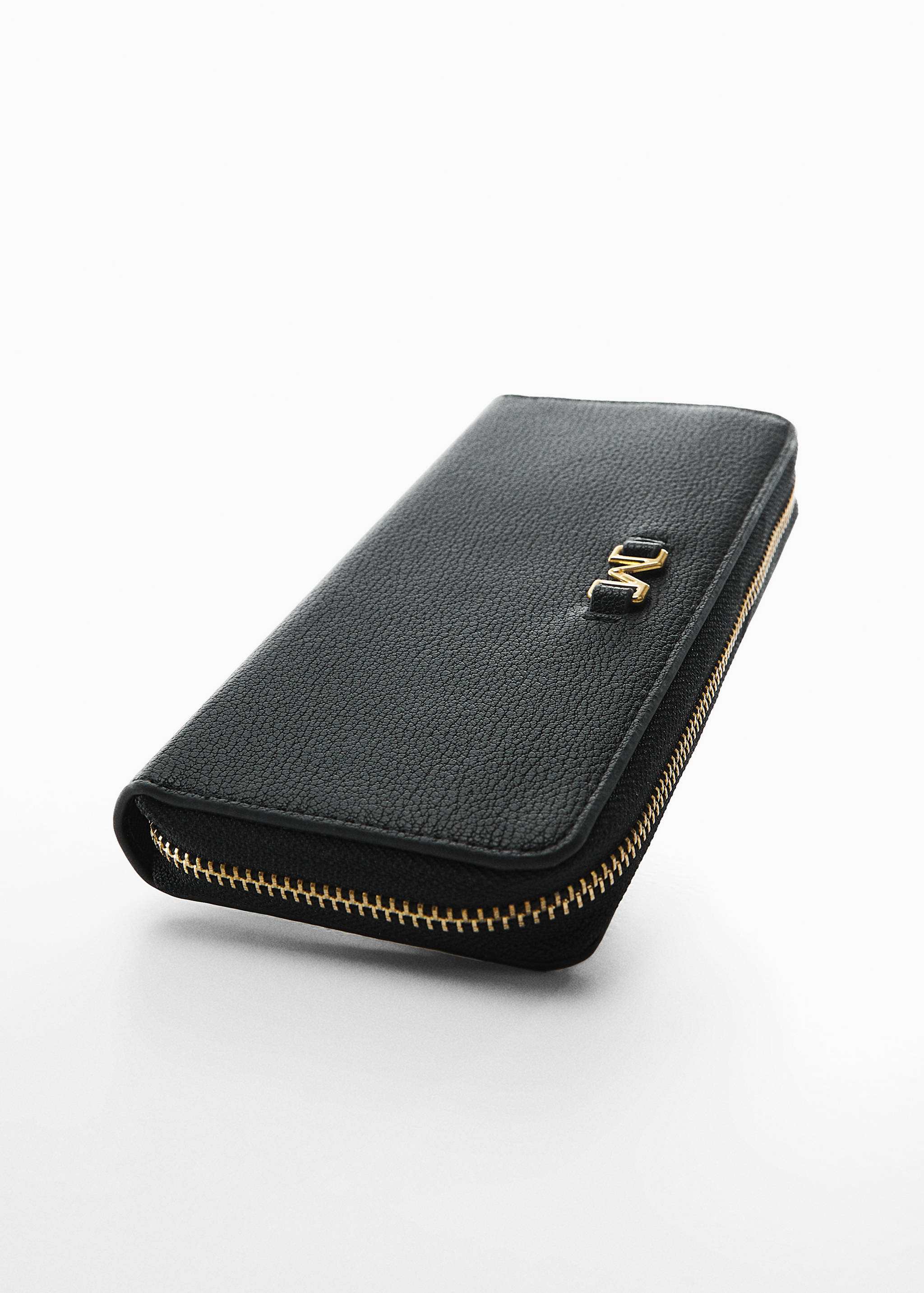 Bitlletera logotip relleu - Detall de l'article 5