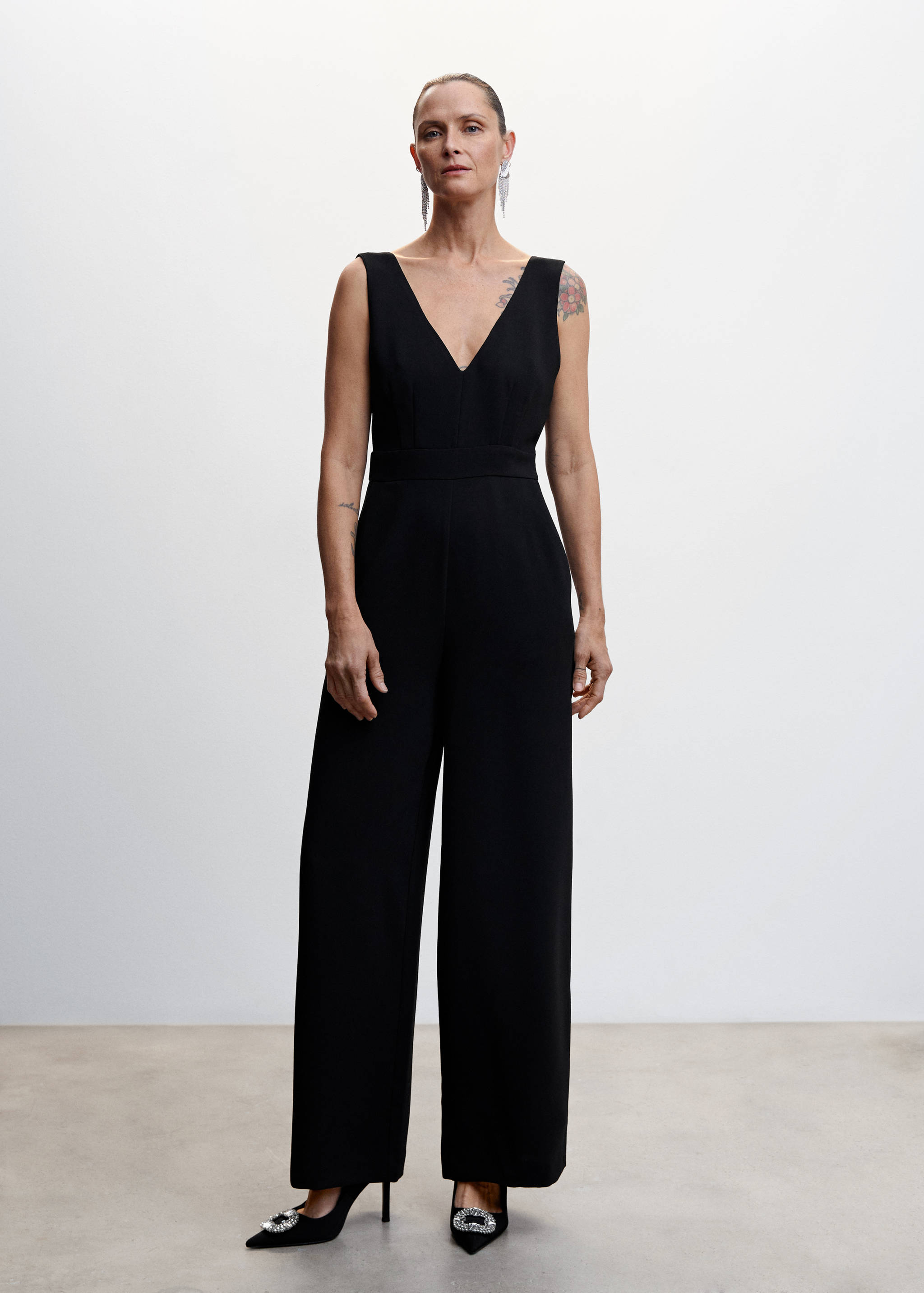 Mono jenny-l - Plano general