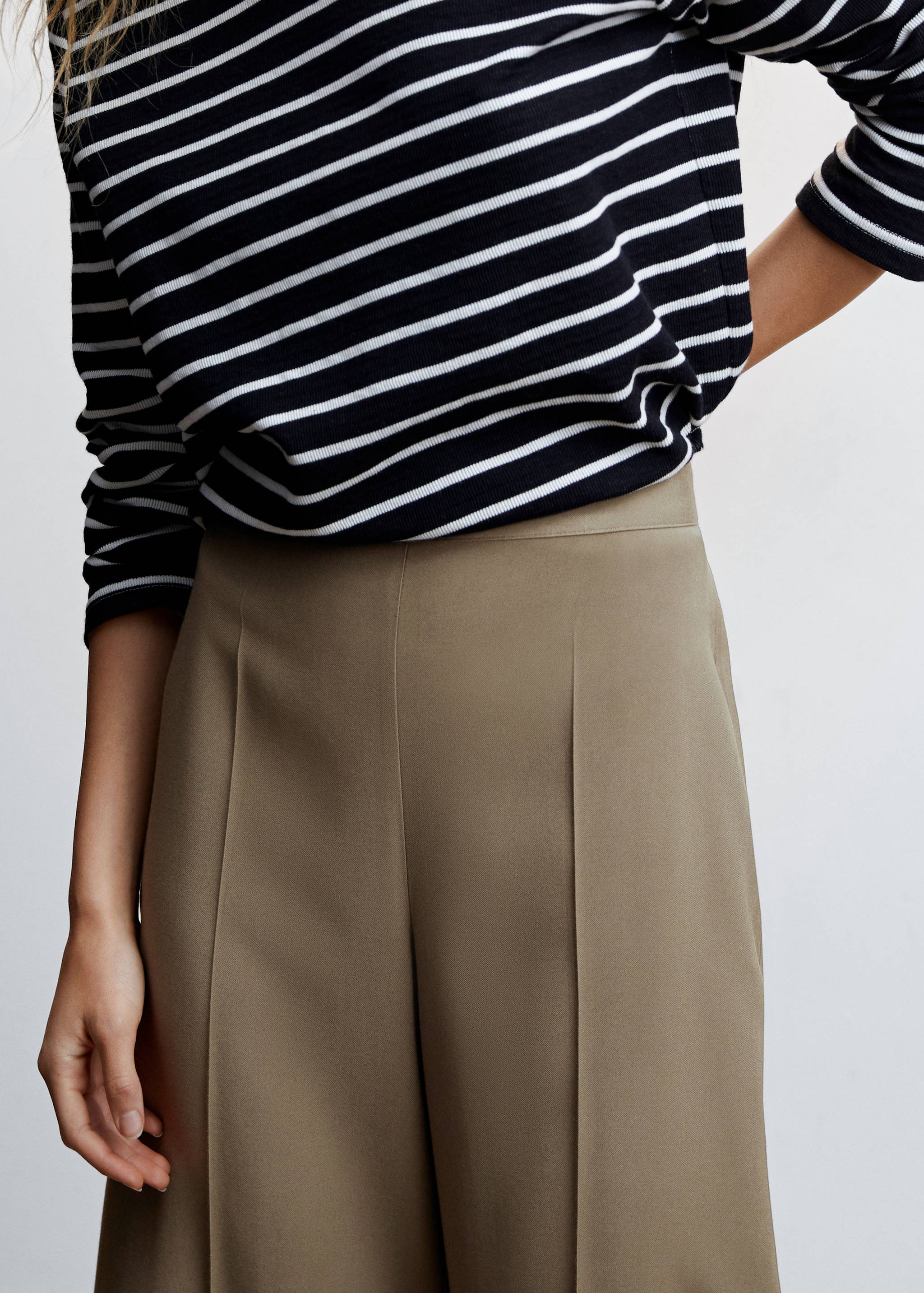 High-waist palazzo trousers - Details of the article 6