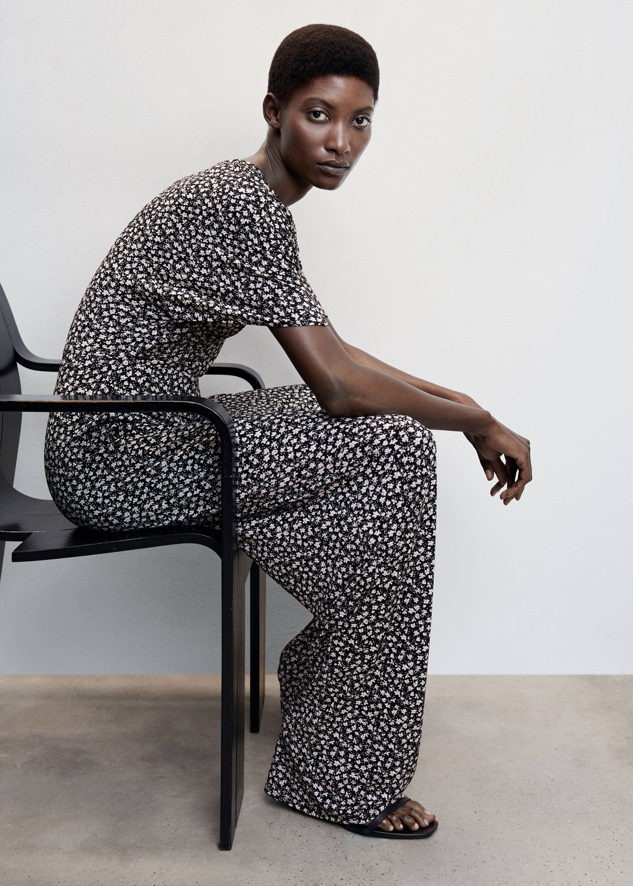 Long printed jumpsuit - Details of the article 2